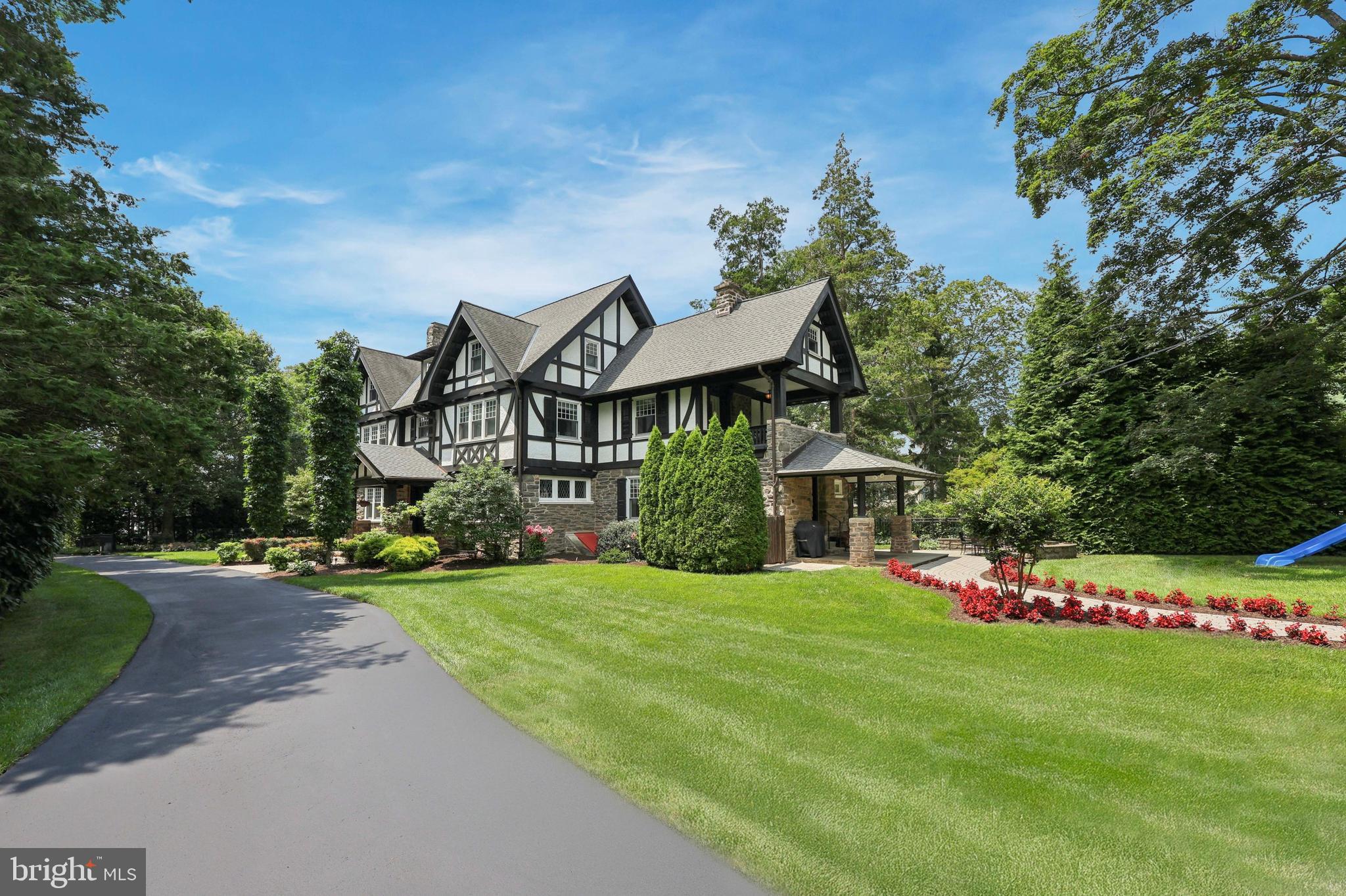 CHESTNUT HILL - Residential