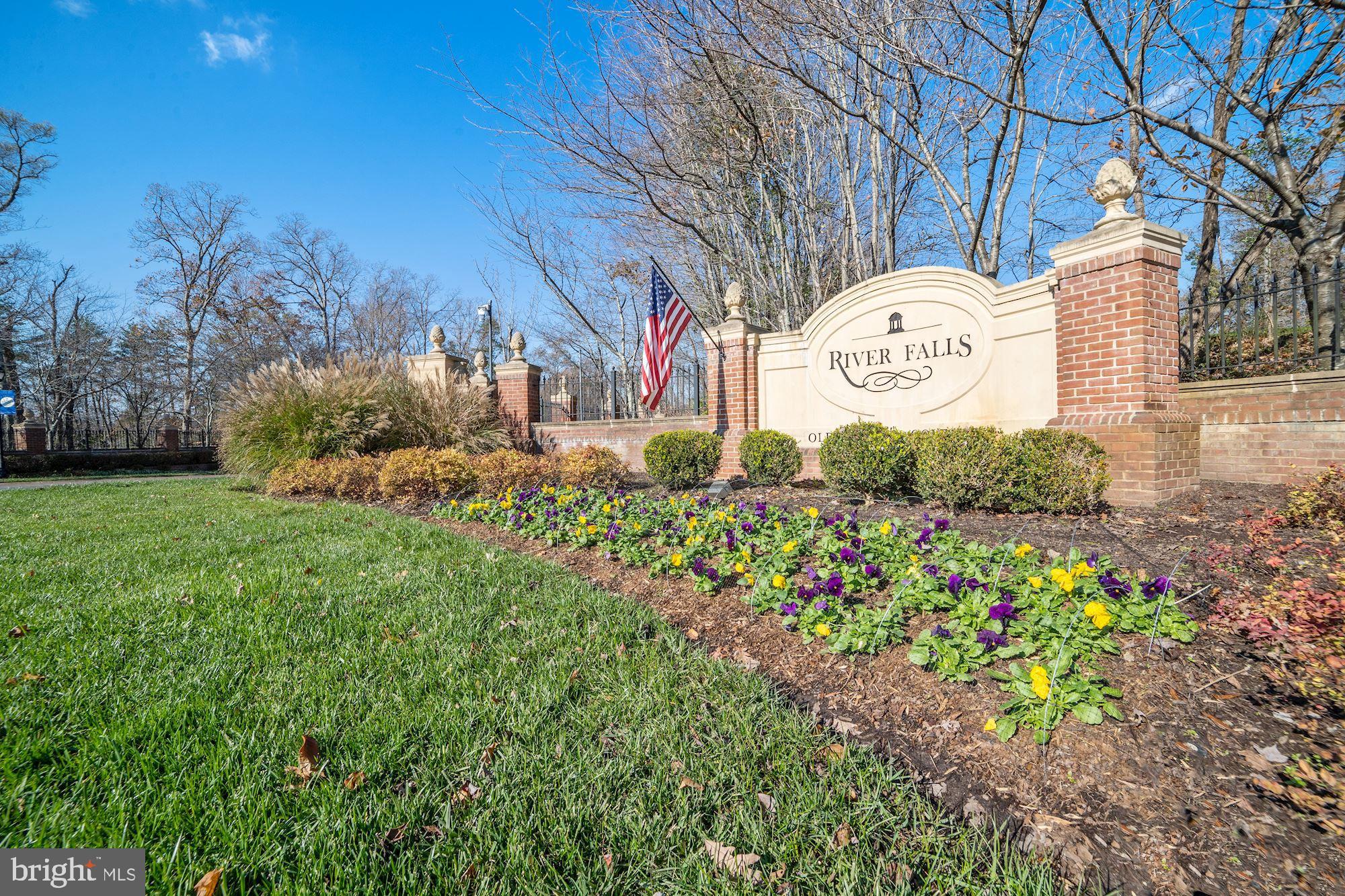 4615 BEAUFONT SPRING COURT