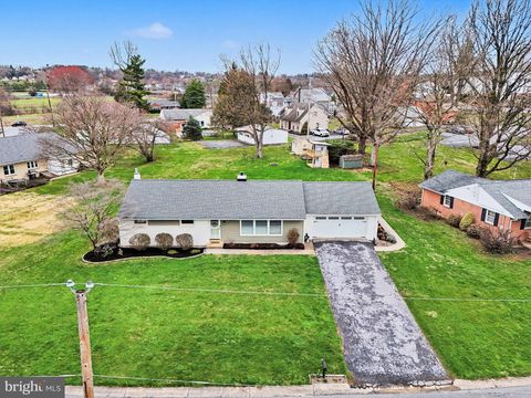Photo of 247 Froelich Avenue, MOUNTVILLE, PA 17554 (MLS # PALA2085926)