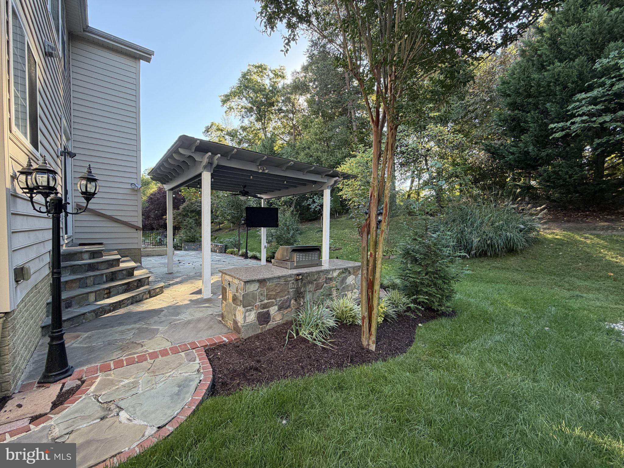 13045 LASHMERE COURT