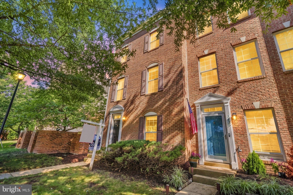 Photo of 3831 Eisenhower Avenue, ALEXANDRIA, VA 22304 (MLS # VAAX2065344)