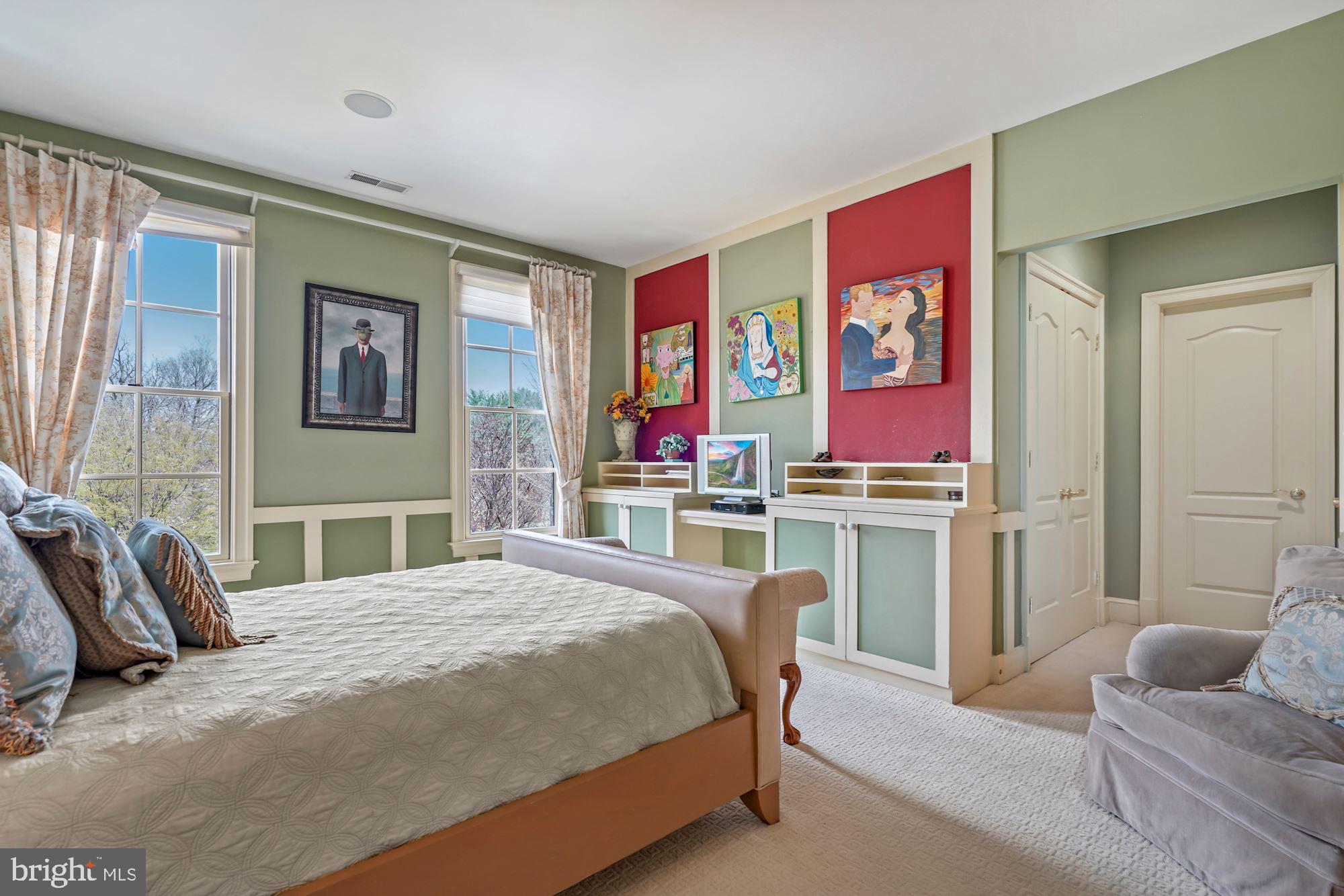 SADDLE RIDGE - Residential