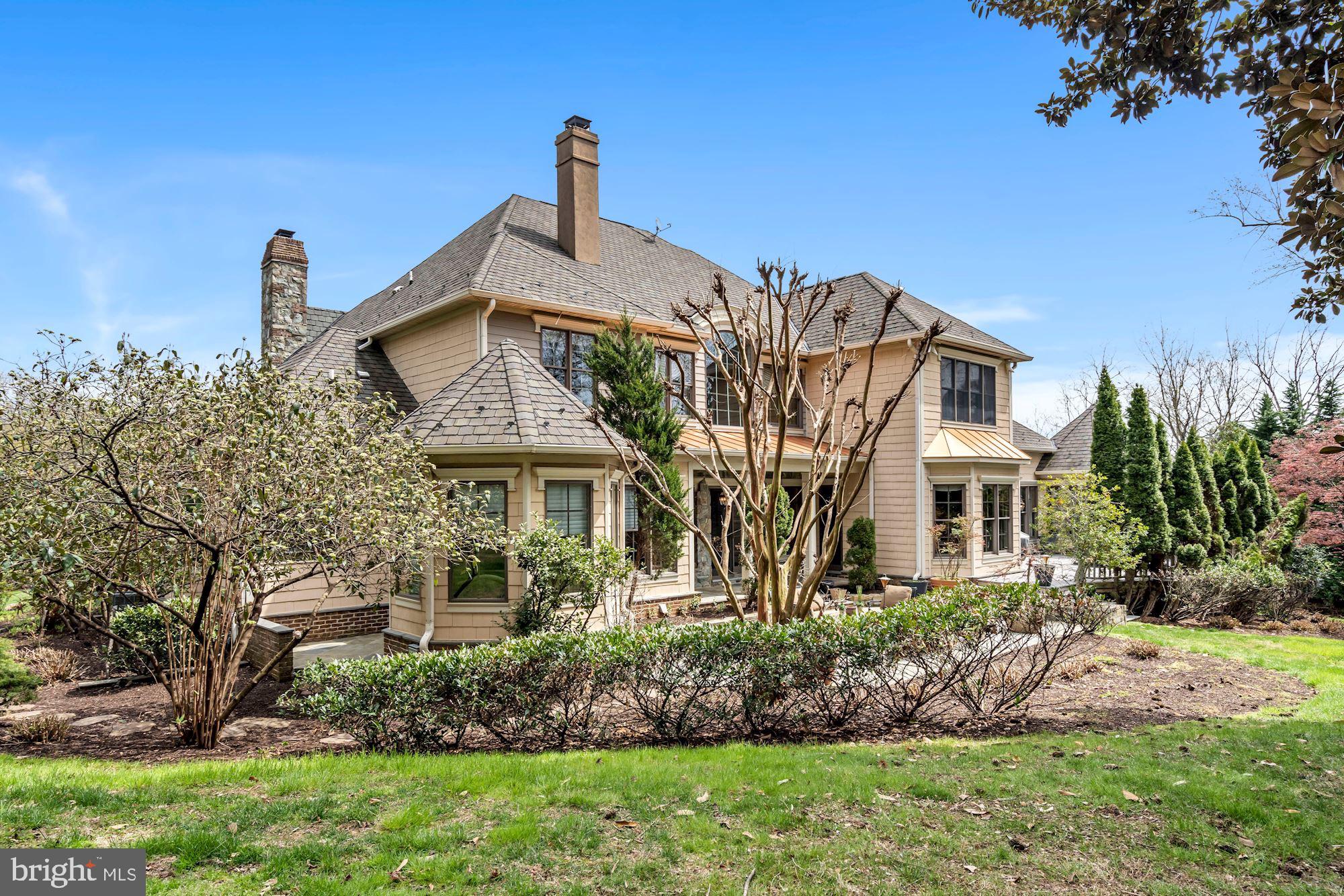 SADDLE RIDGE - Residential