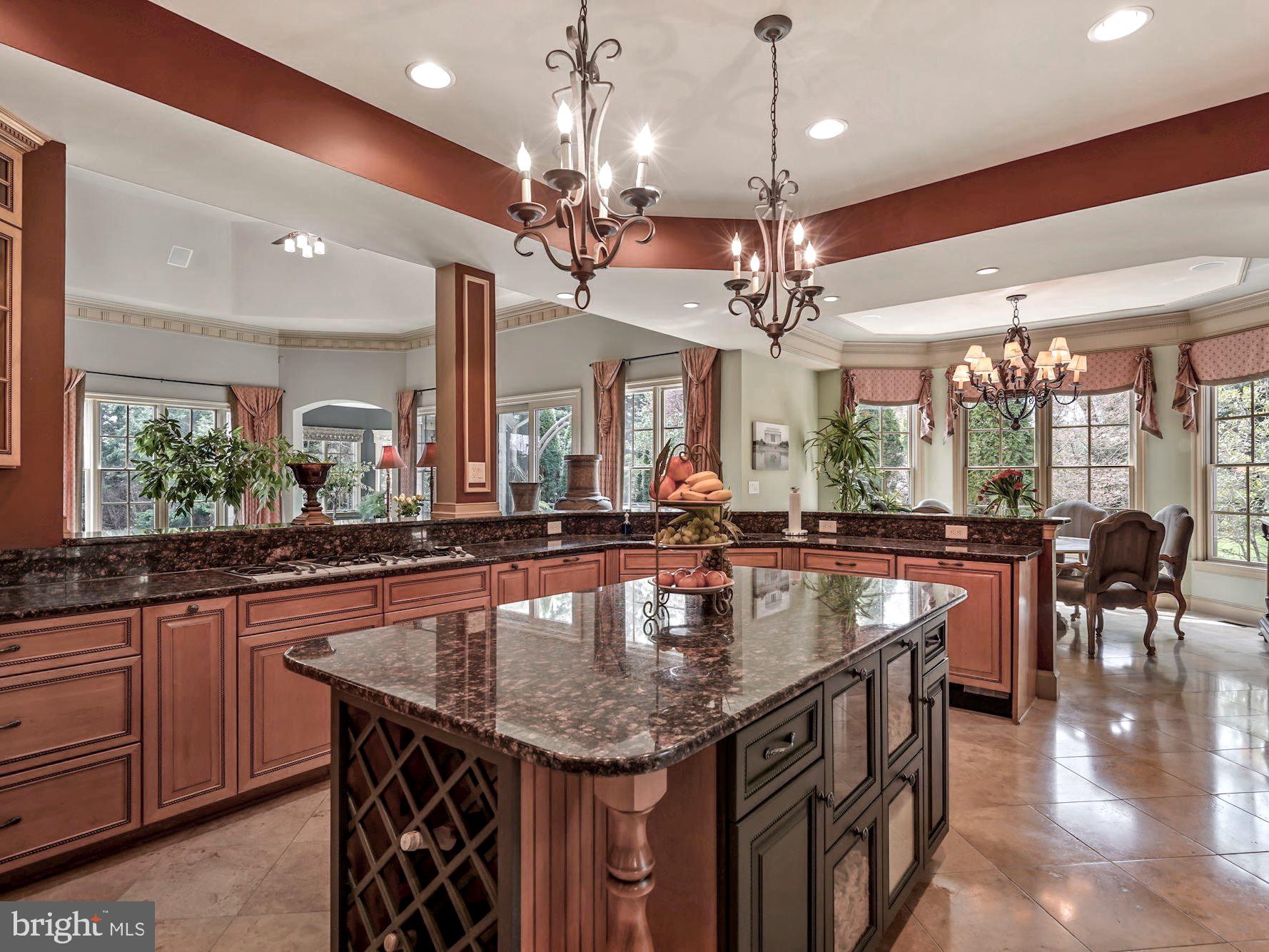 SADDLE RIDGE - Residential