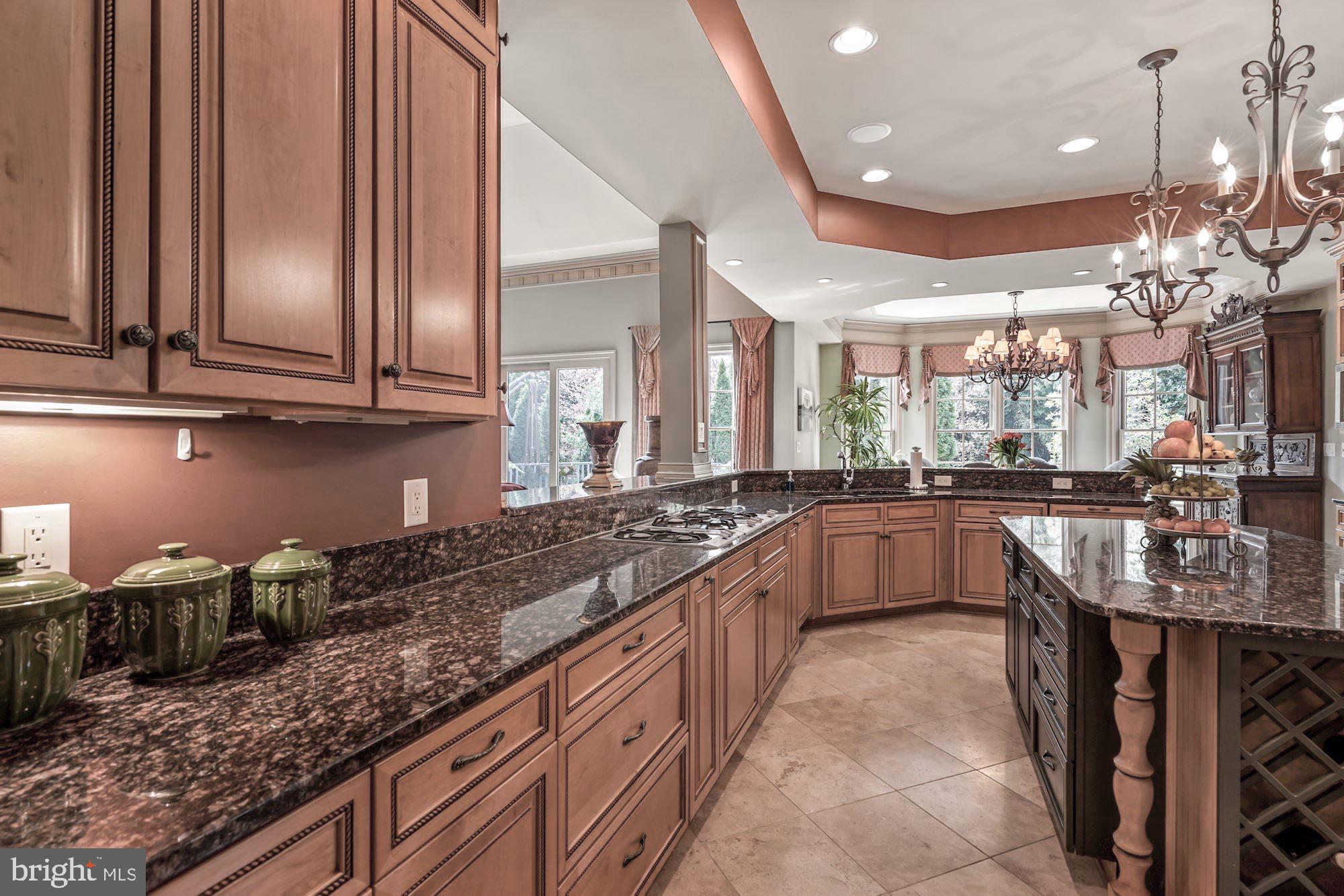 SADDLE RIDGE - Residential