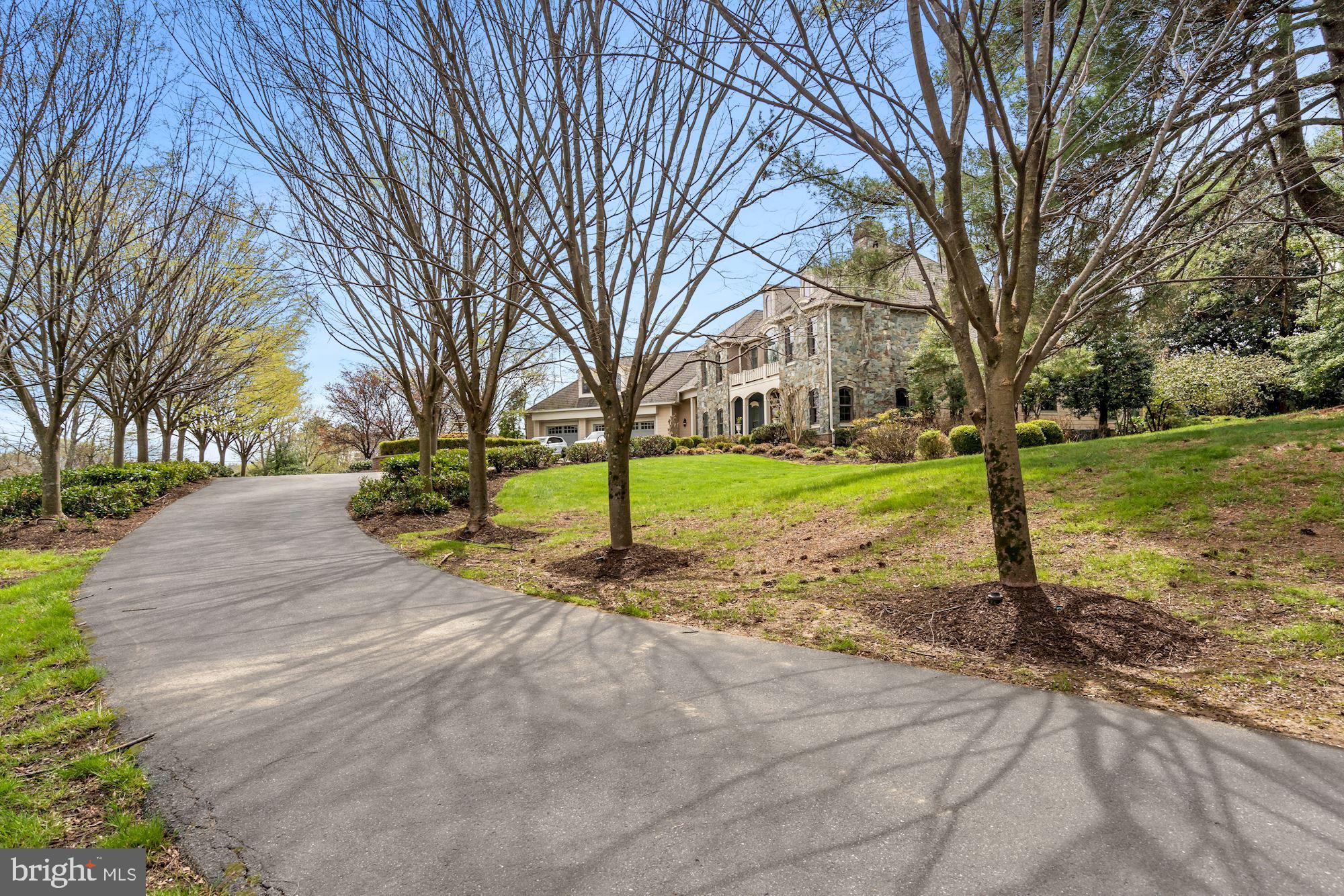 SADDLE RIDGE - Residential