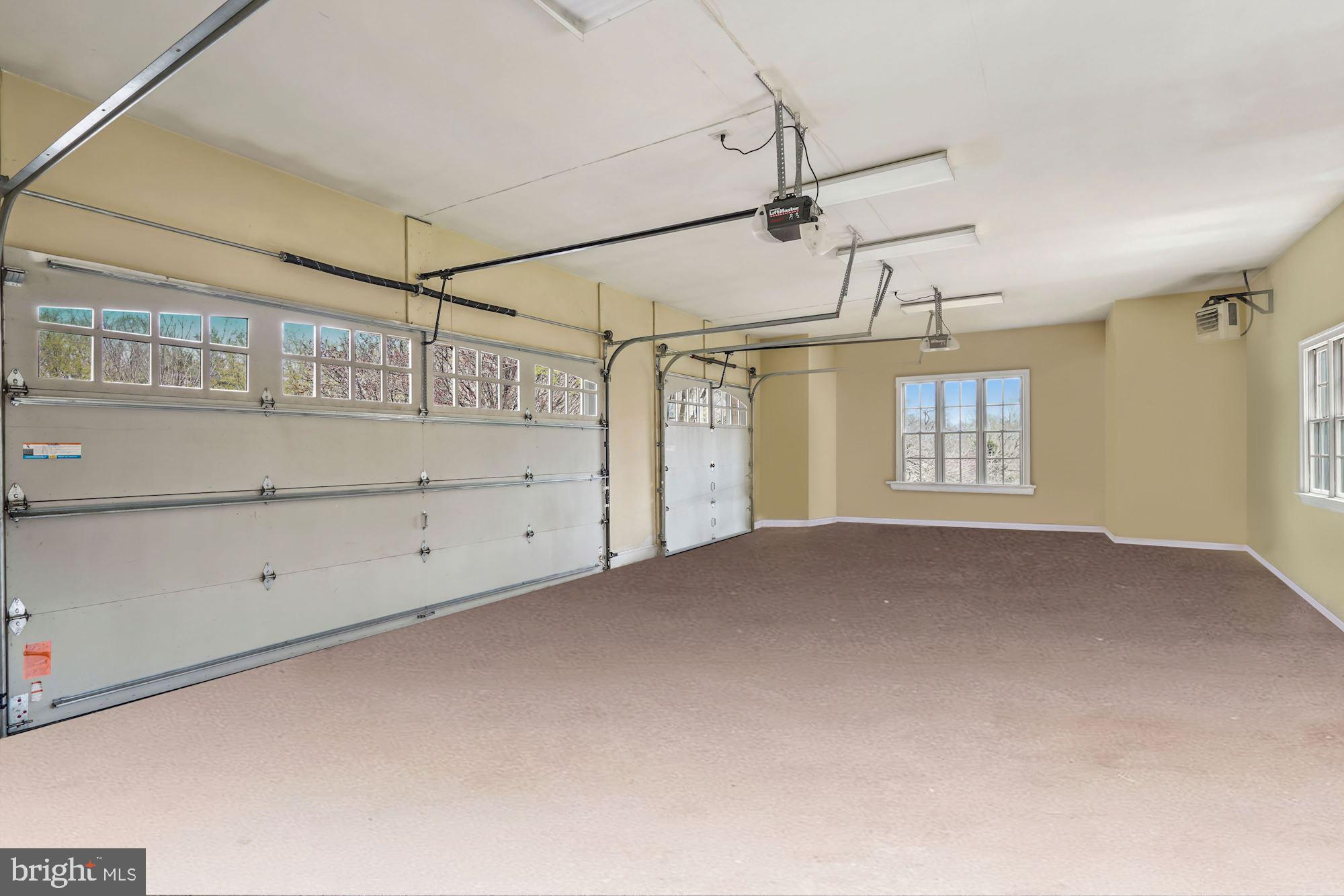 SADDLE RIDGE - Residential