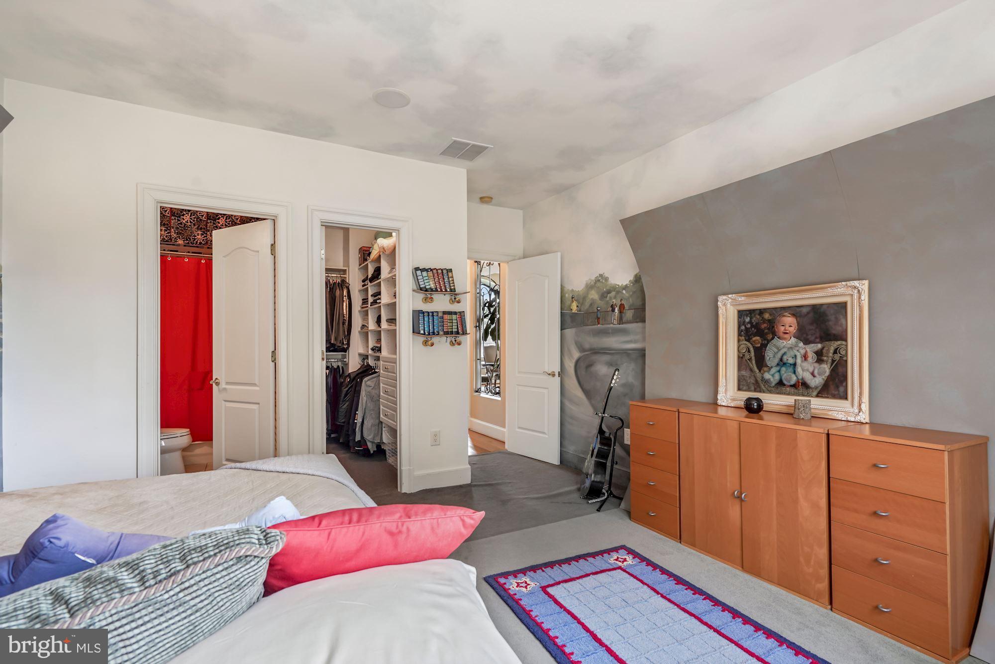 SADDLE RIDGE - Residential