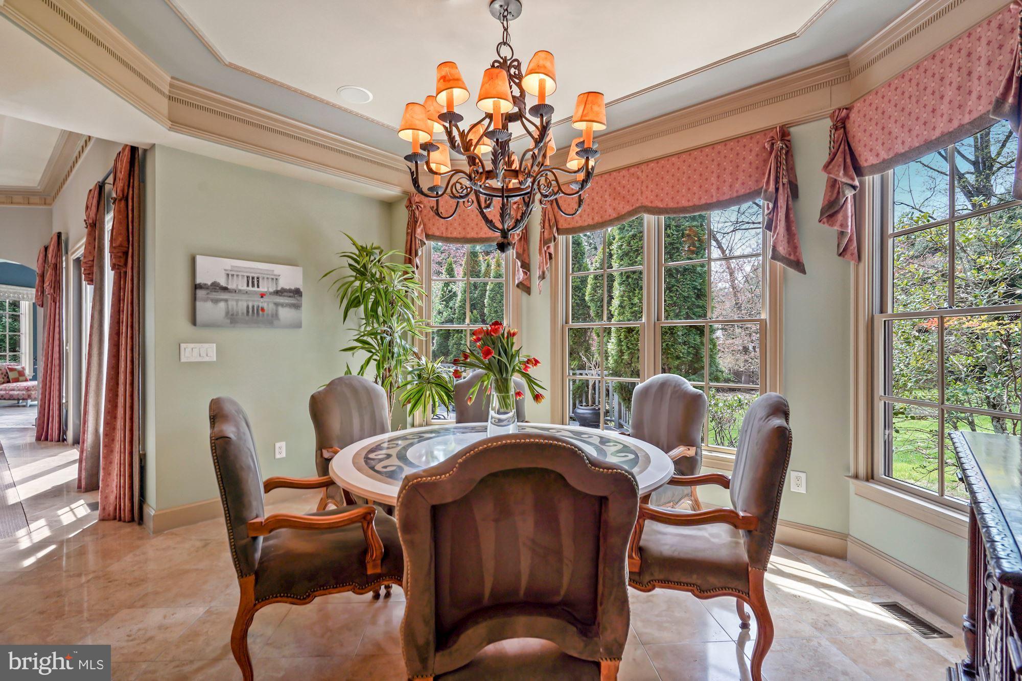 SADDLE RIDGE - Residential