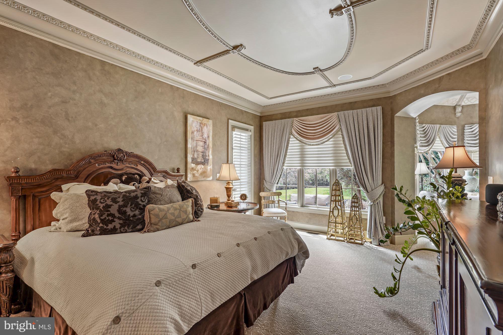 SADDLE RIDGE - Residential