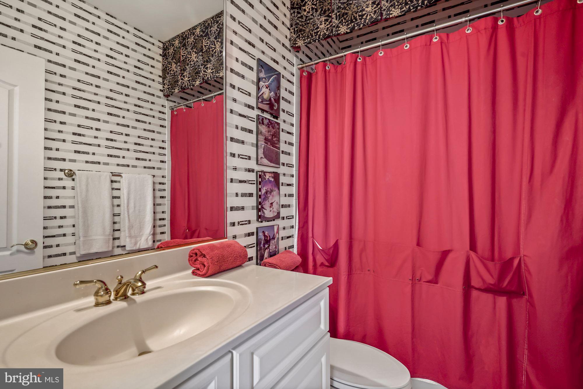 SADDLE RIDGE - Residential