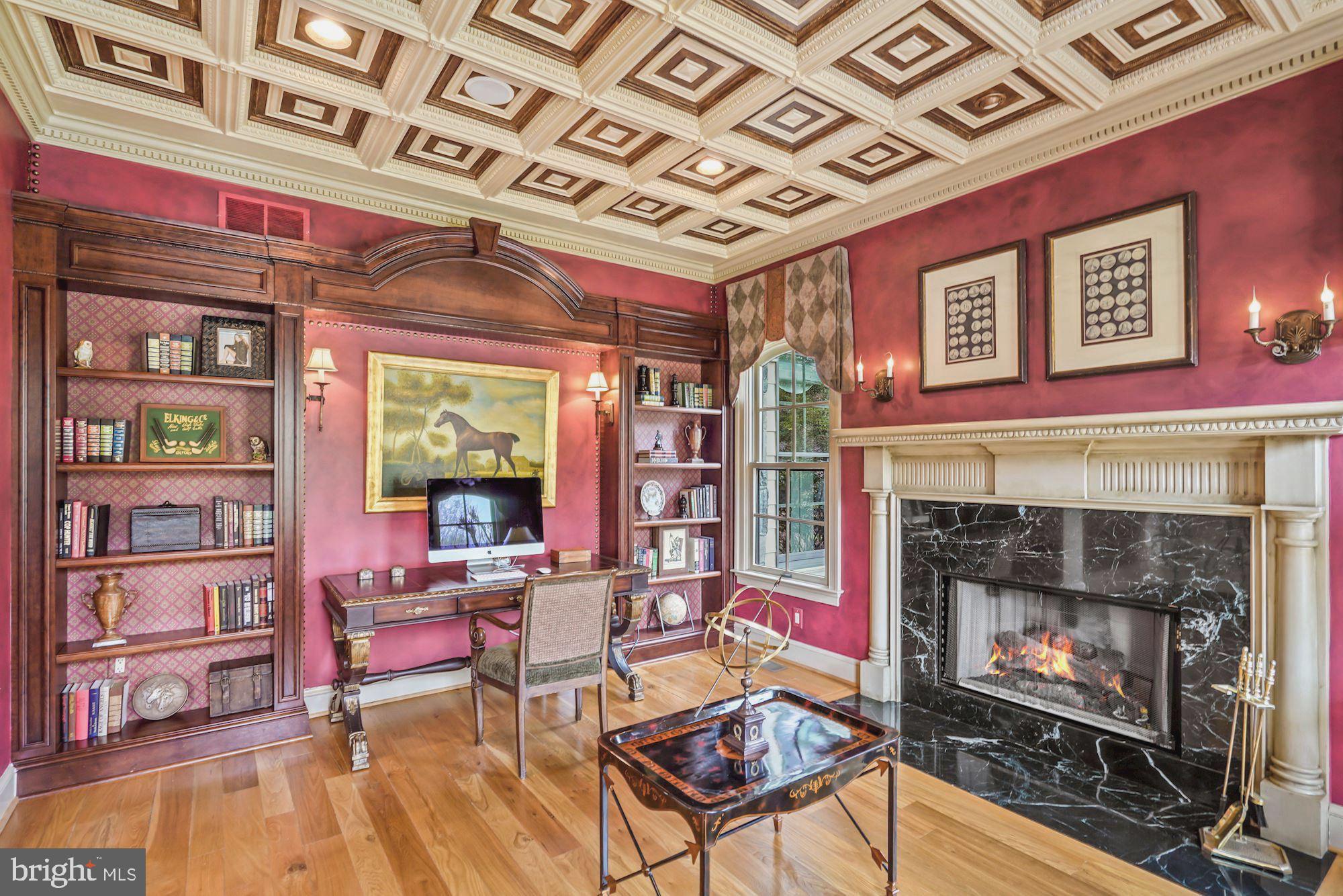 SADDLE RIDGE - Residential