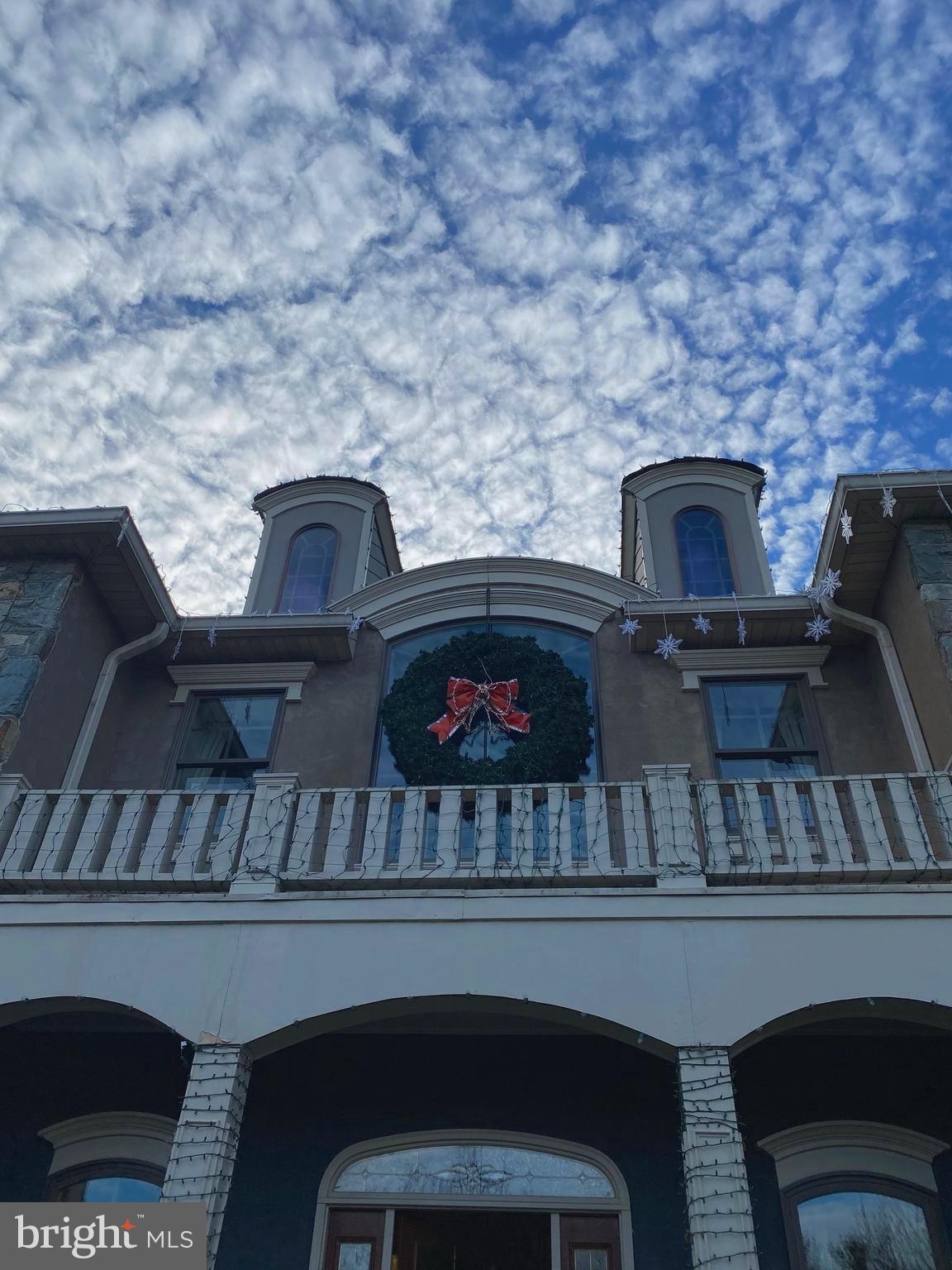 SADDLE RIDGE - Residential