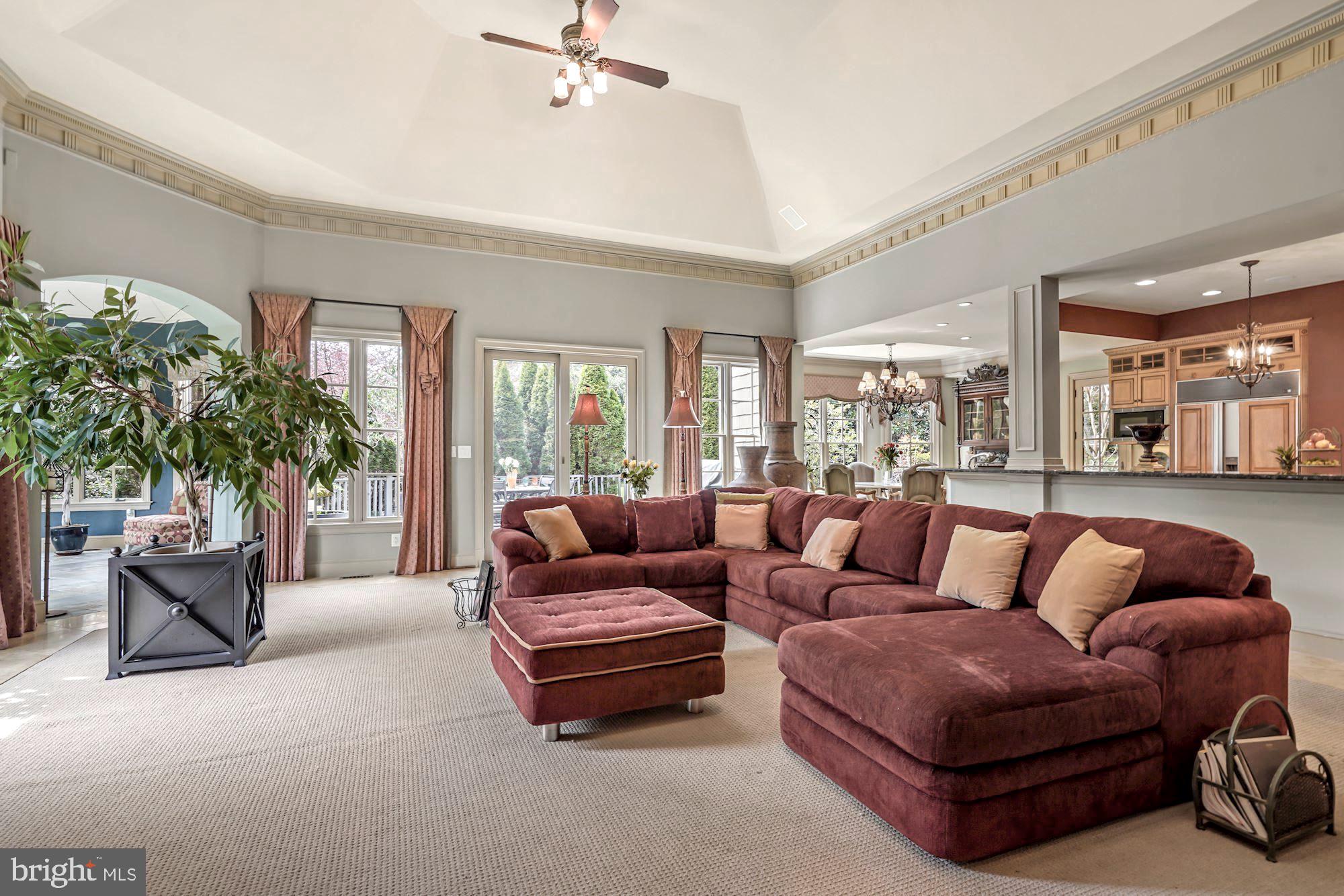 SADDLE RIDGE - Residential