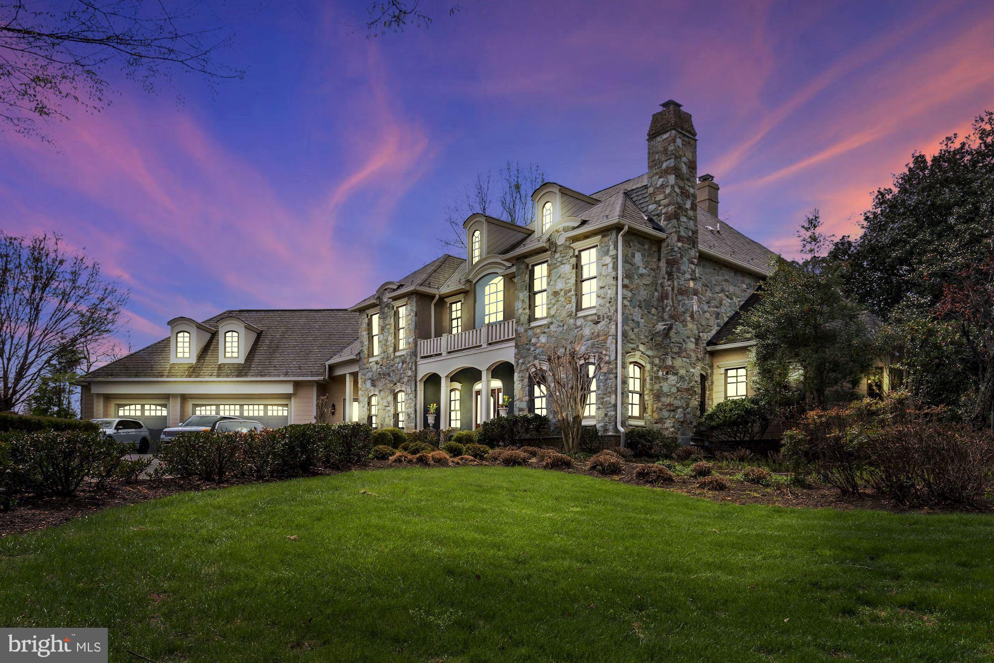 SADDLE RIDGE - Residential