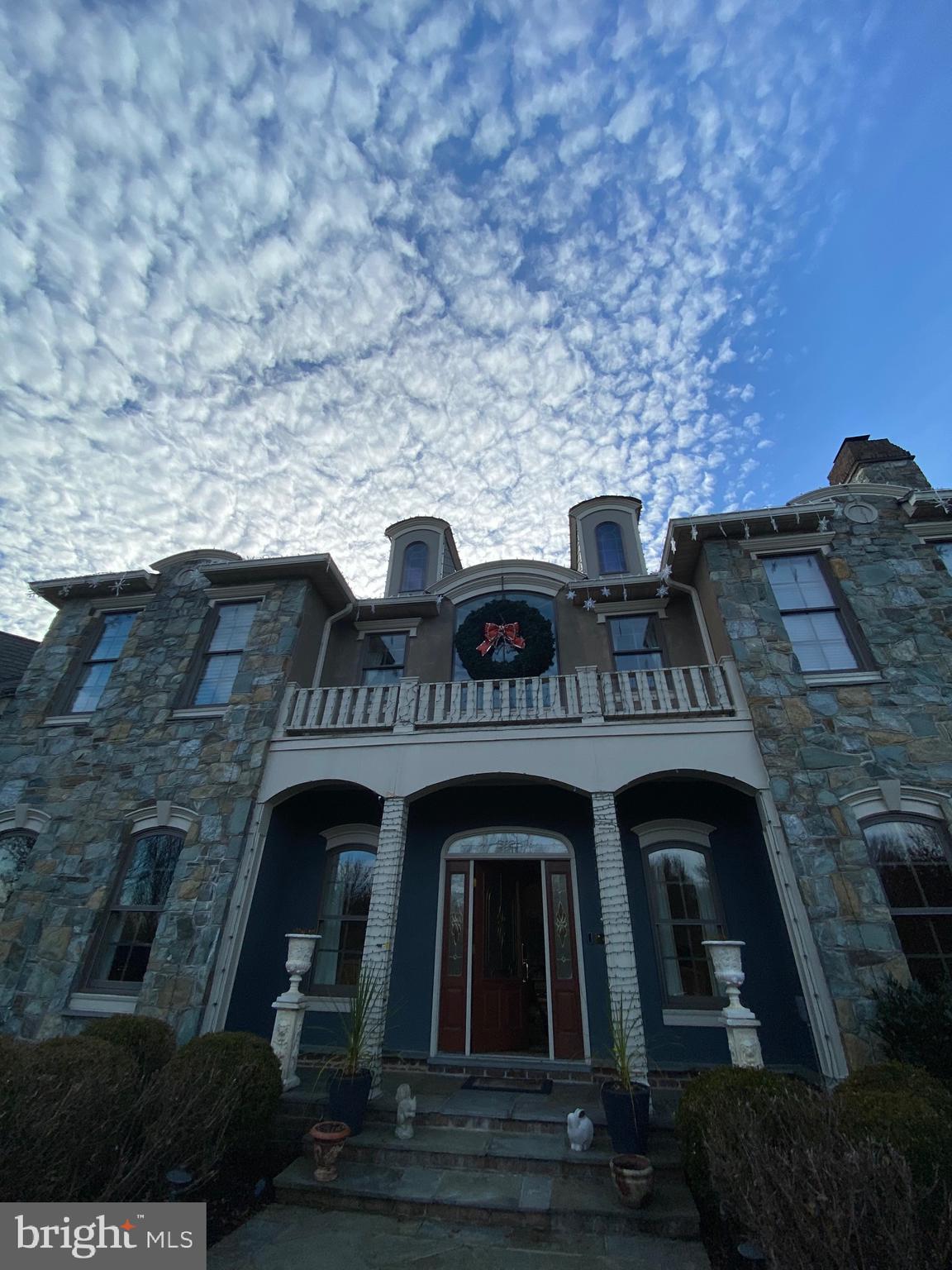 SADDLE RIDGE - Residential