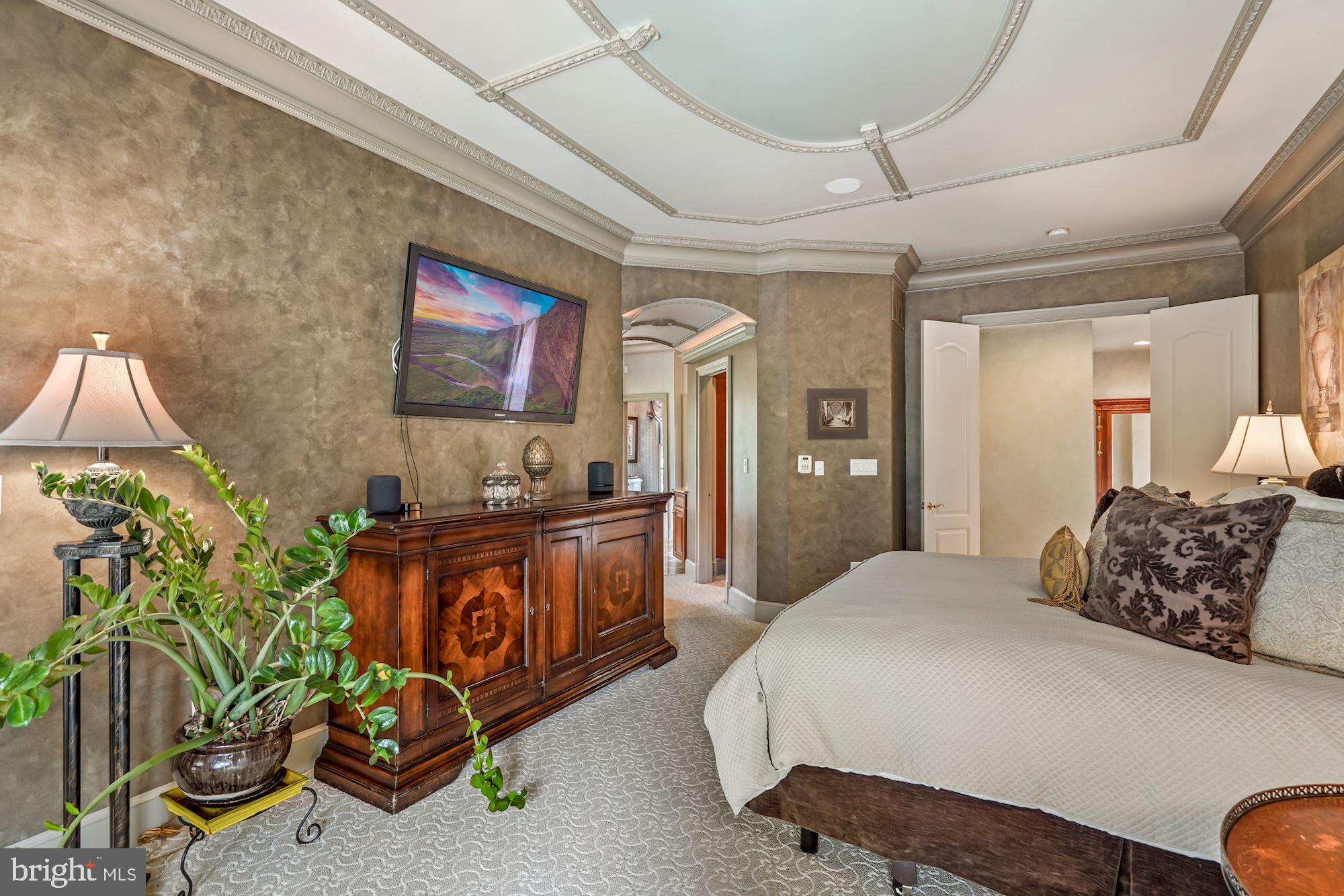 SADDLE RIDGE - Residential