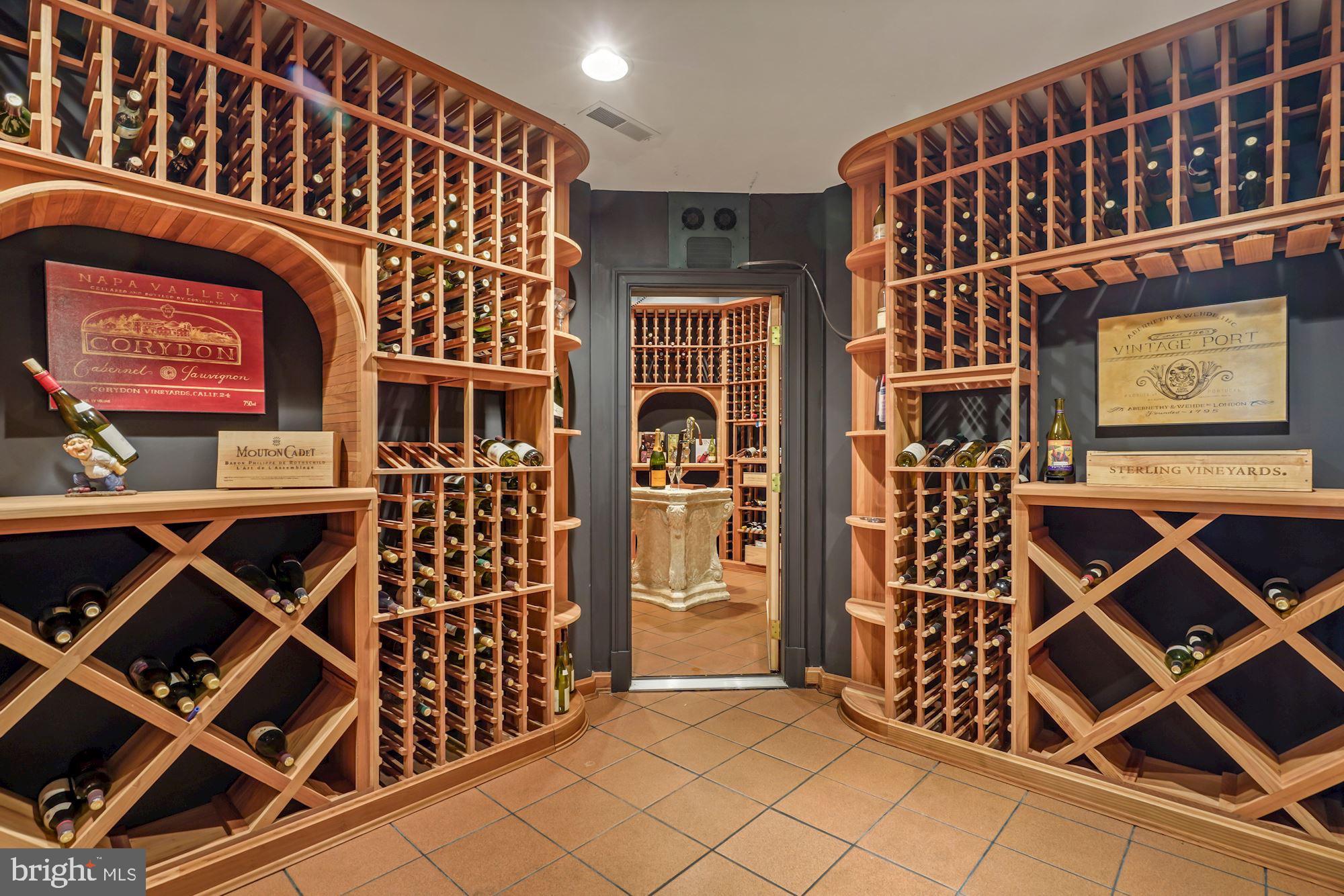 SADDLE RIDGE - Residential