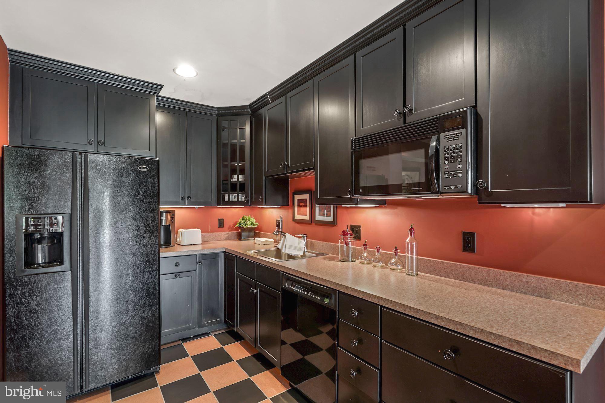 SADDLE RIDGE - Residential