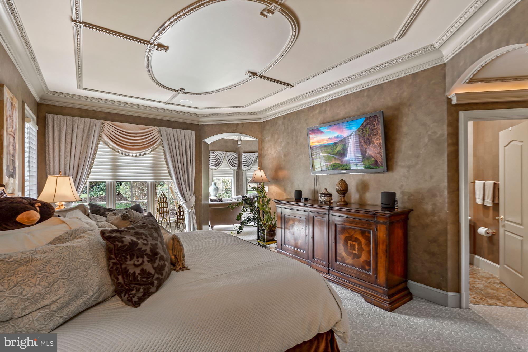 SADDLE RIDGE - Residential