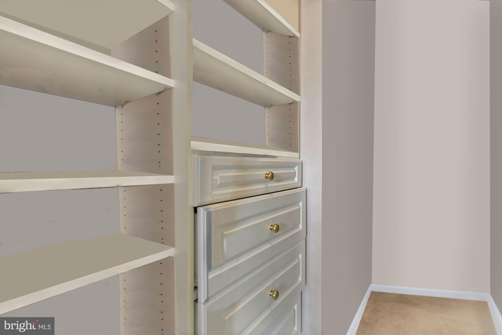 SADDLE RIDGE - Residential