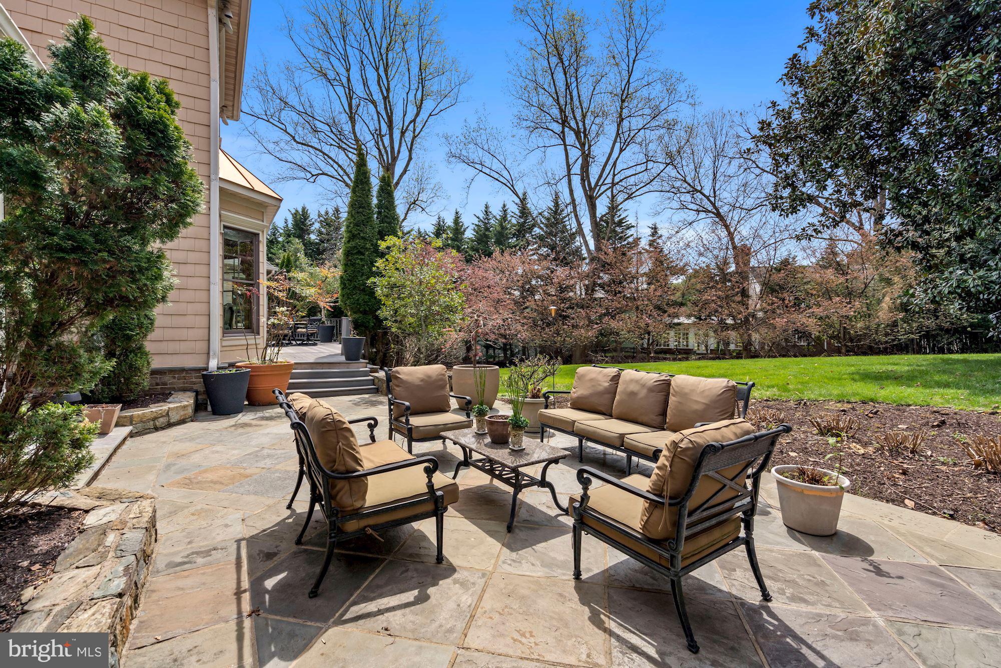 SADDLE RIDGE - Residential