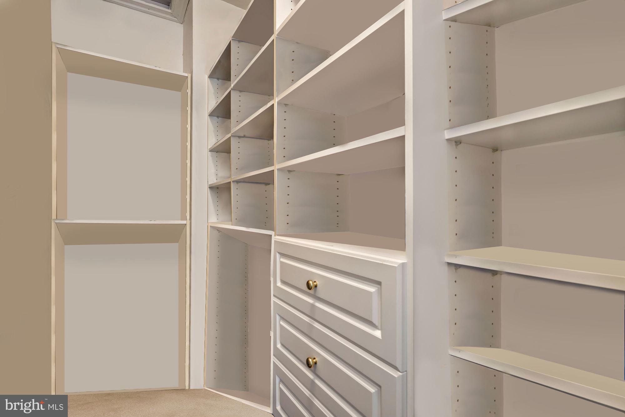 SADDLE RIDGE - Residential