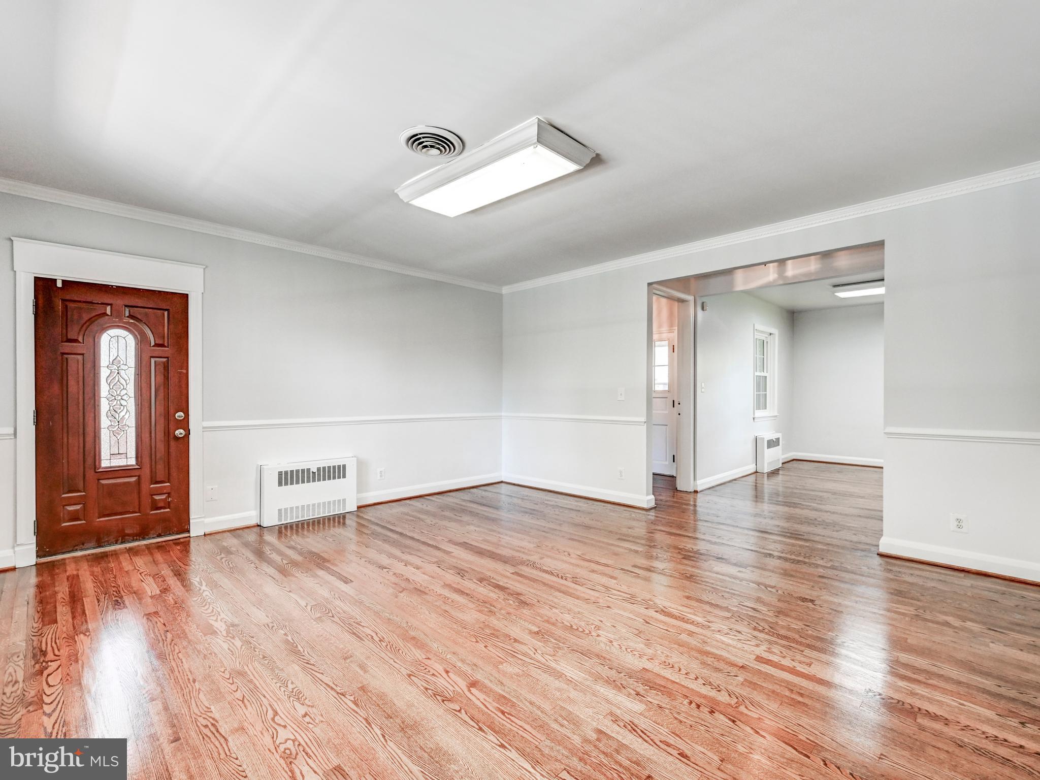 323 ACADEMY AVENUE