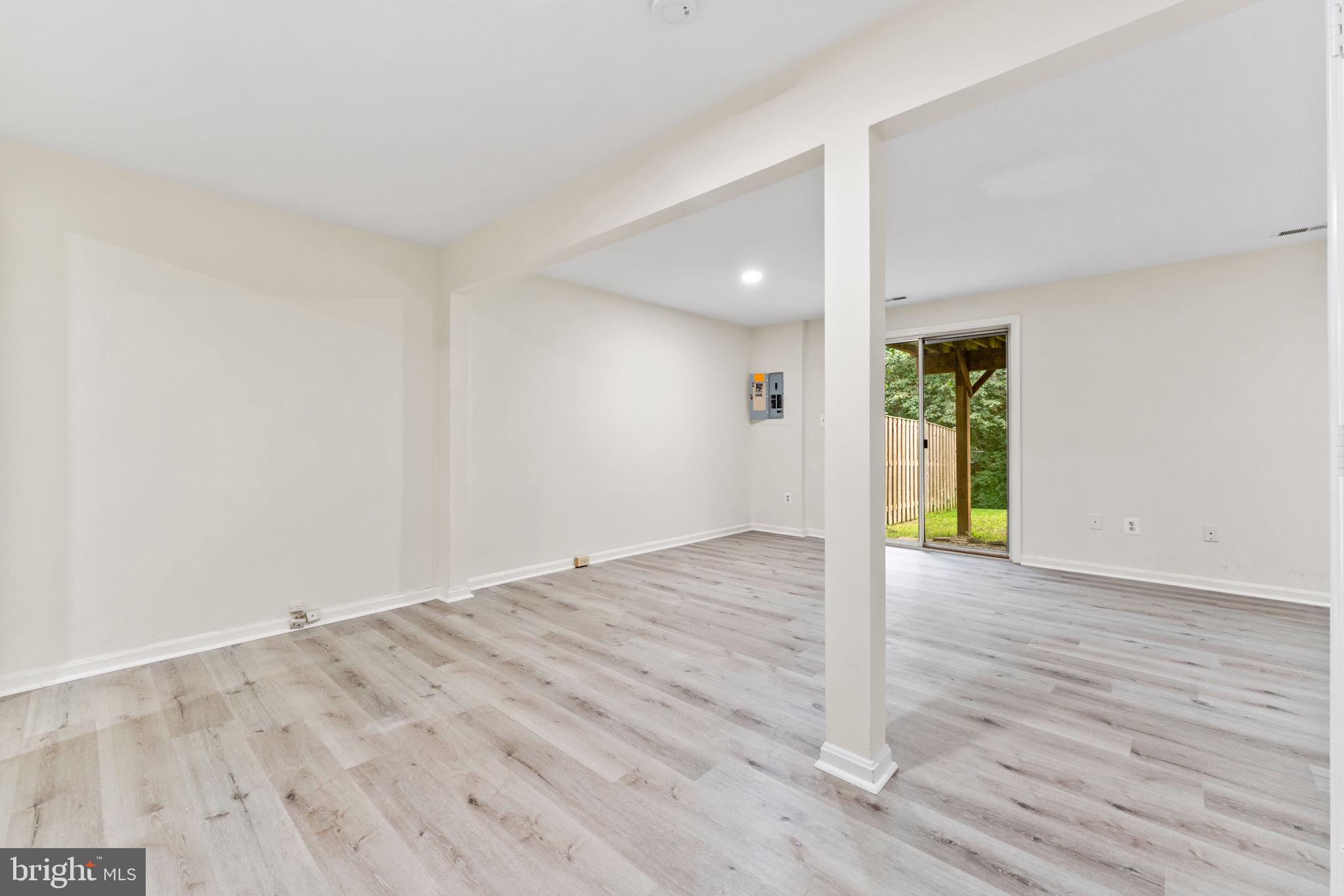 SINGLETONS GROVE - Residential