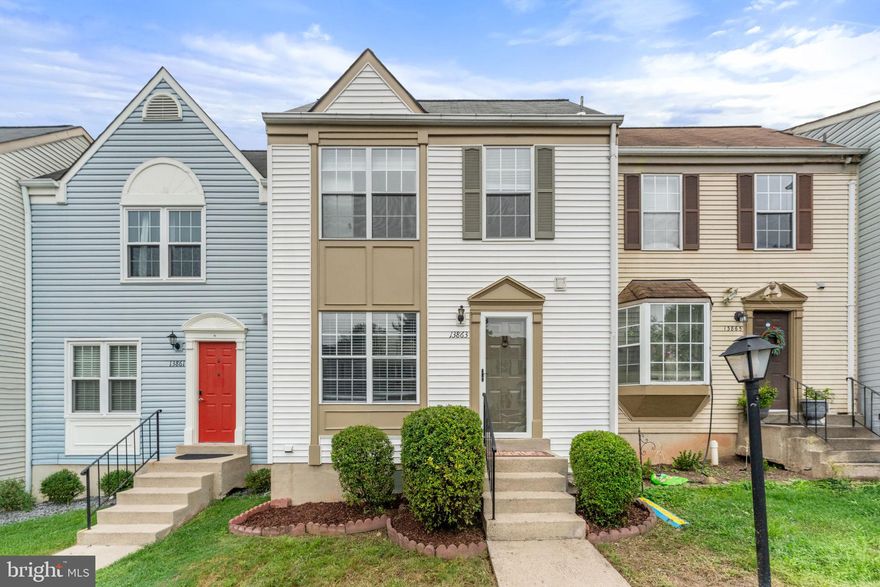 Welcome to this beautiful townhouse in the heart of Centreville! This spacious home features a rare dual master suite setup across three fully finished levels, offering versatile living spaces to suit your lifestyle. Enjoy the open and airy feel with vaulted ceilings, a cozy fireplace in the recreation room, and a walkout lower level. Recent updates make this home truly move-in ready: Freshly painted throughout, New recessed lighting, New luxury vinyl plank (LVP) flooring on the main and lower levels, Brand new carpet throughout upper level, Renovated kitchen with Quartz countertops and new stainless-steel appliances, Remodeled bathrooms with modern finishes. Step outside to a private deck with serene, wooded views, perfect for morning coffee or evening relaxation. Additional features include: 2 dedicated parking spaces & access to community amenities: pool, tennis courts, basketball, tot lots, and scenic trails
Prime location—just minutes to top-rated shopping, dining, entertainment, parks, and a public library. Enjoy easy commuting with quick access to I-66, Route 28, and Route 29, plus nearby Fairfax Connector bus stops and Centreville Park & Ride. While there’s no Metro station in Centreville, you’re only about 10 miles from Vienna/Fairfax-GMU Metro.
Don’t miss this rare opportunity to own a turn-key home in an unbeatable location!