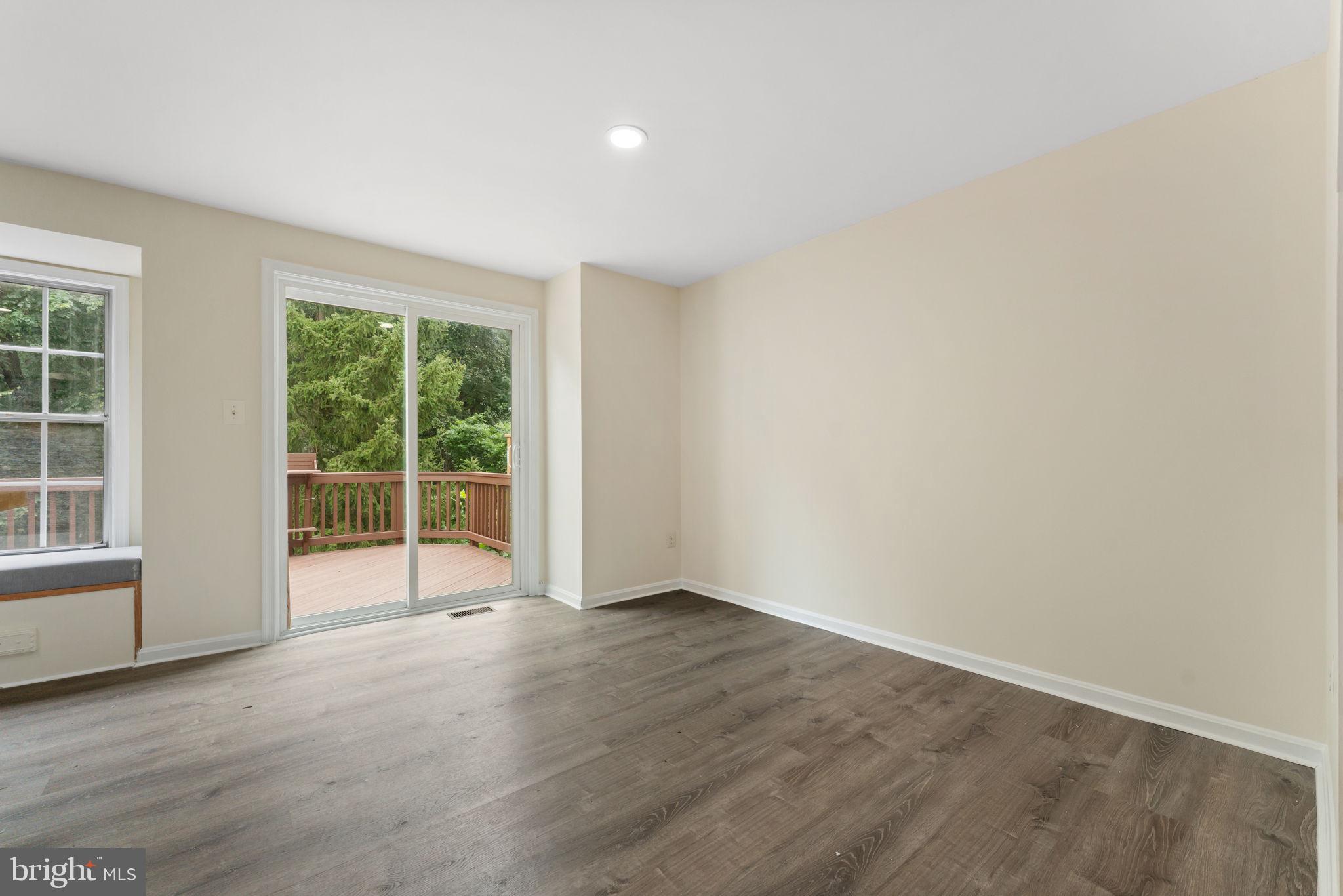 SINGLETONS GROVE - Residential