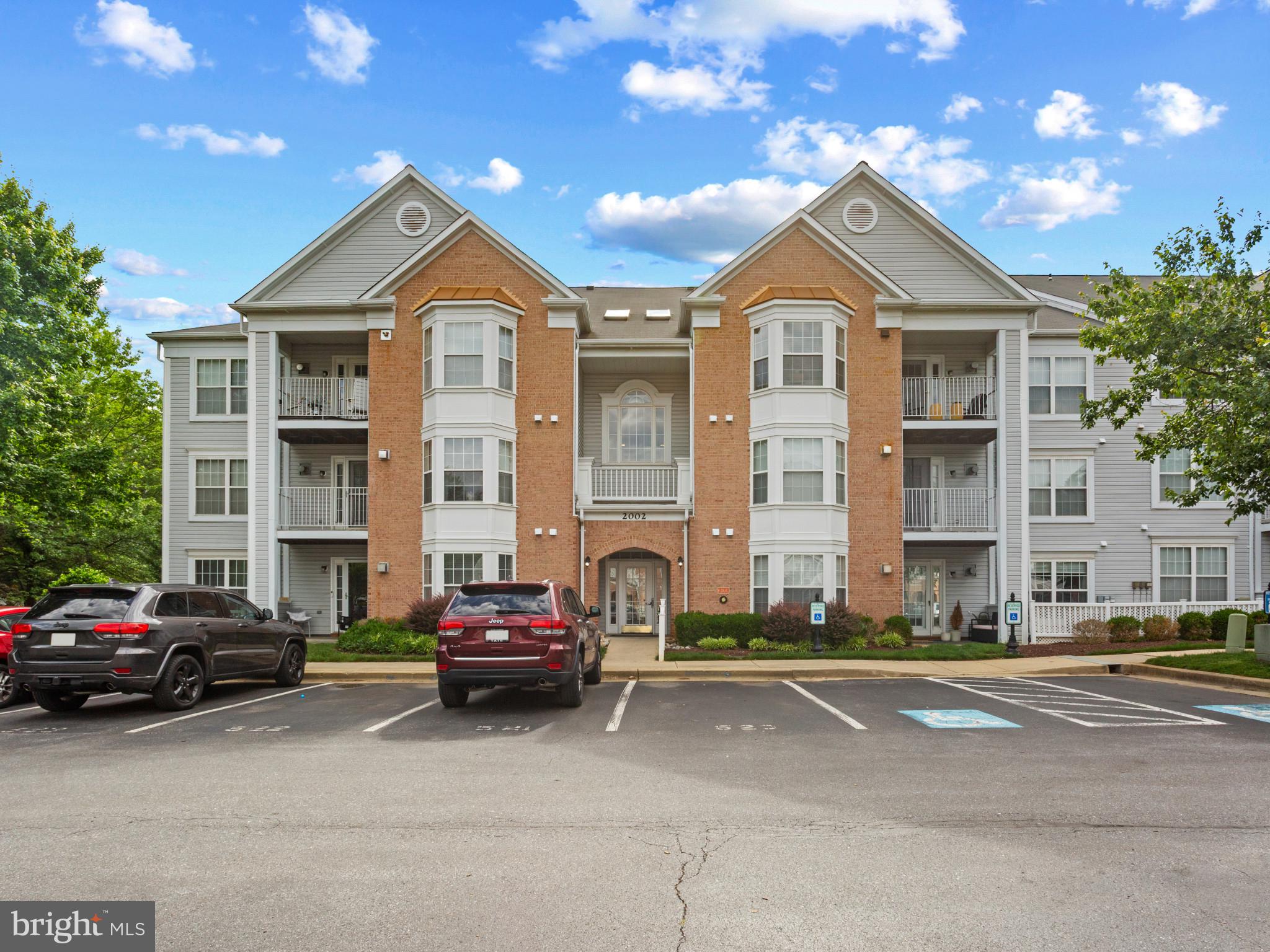 2002 PHILLIPS TERRACE 11