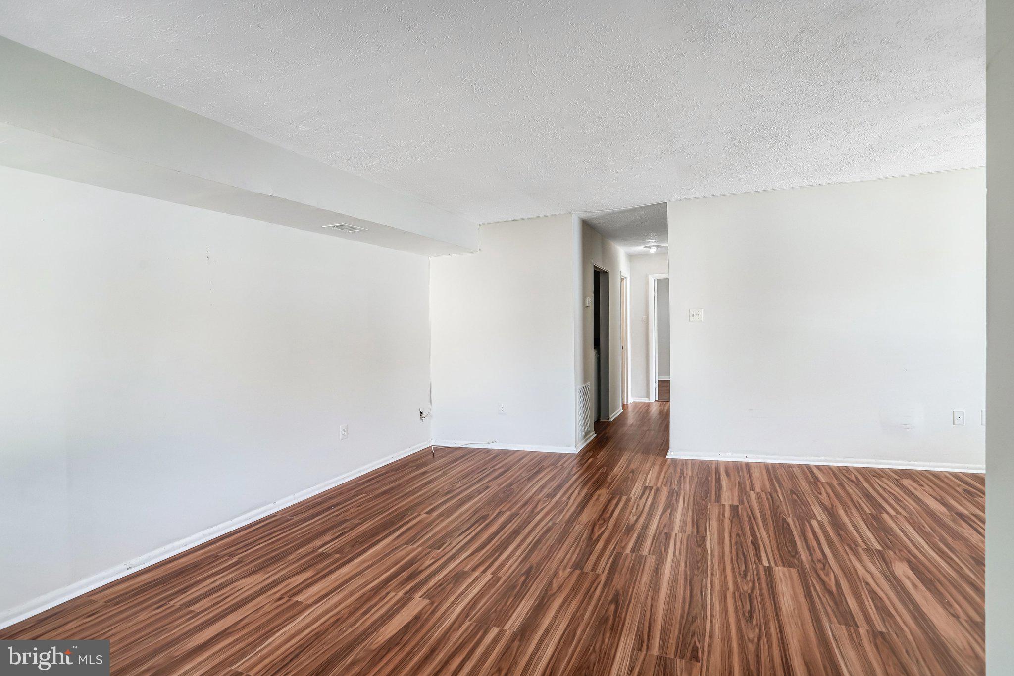 4139 MEADOWLAND COURT