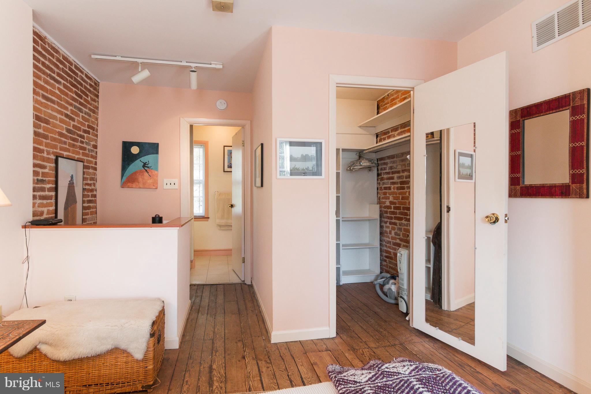 RIDGELY'S DELIGHT - Residential