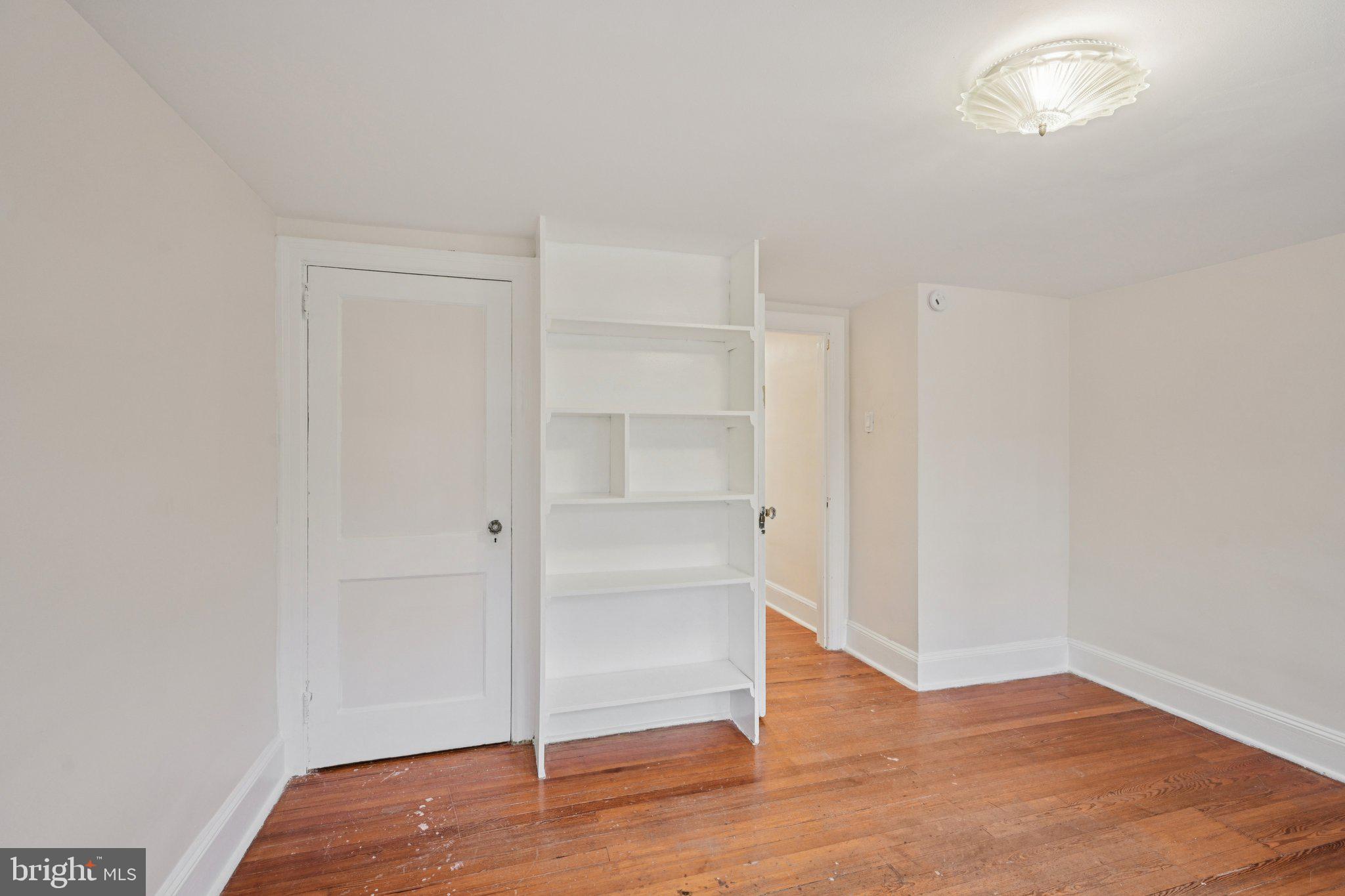 GLENSIDE - Residential