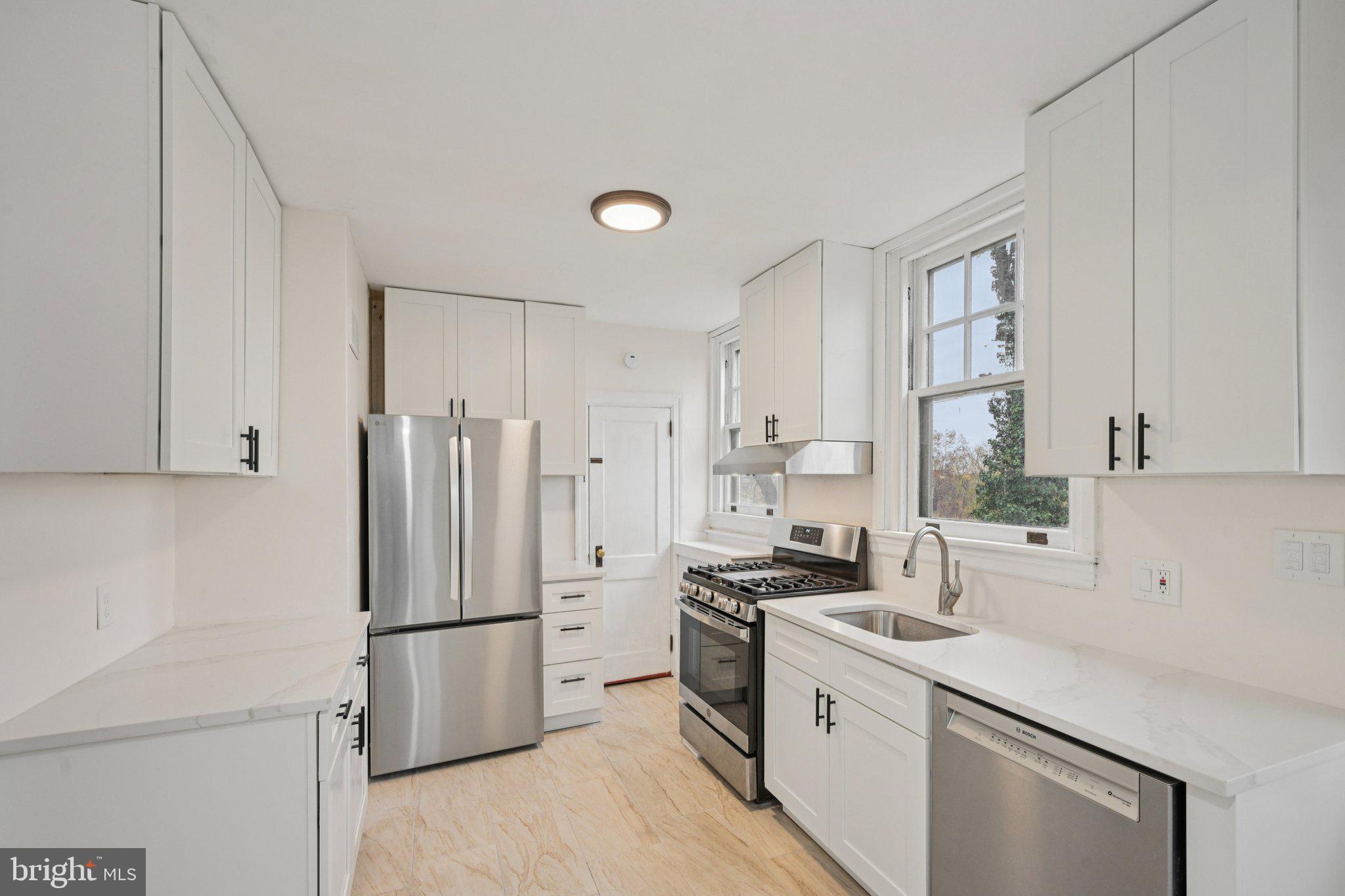 GLENSIDE - Residential