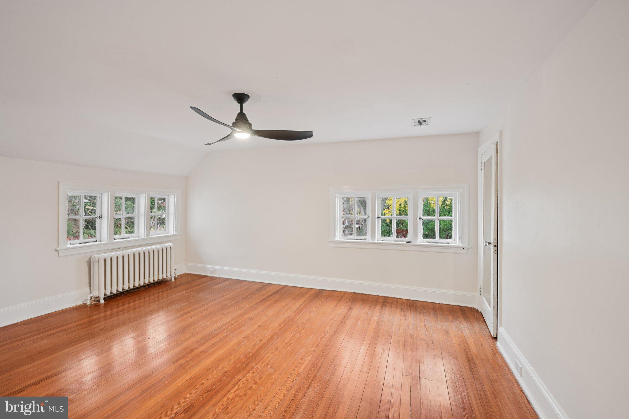 GLENSIDE - Residential