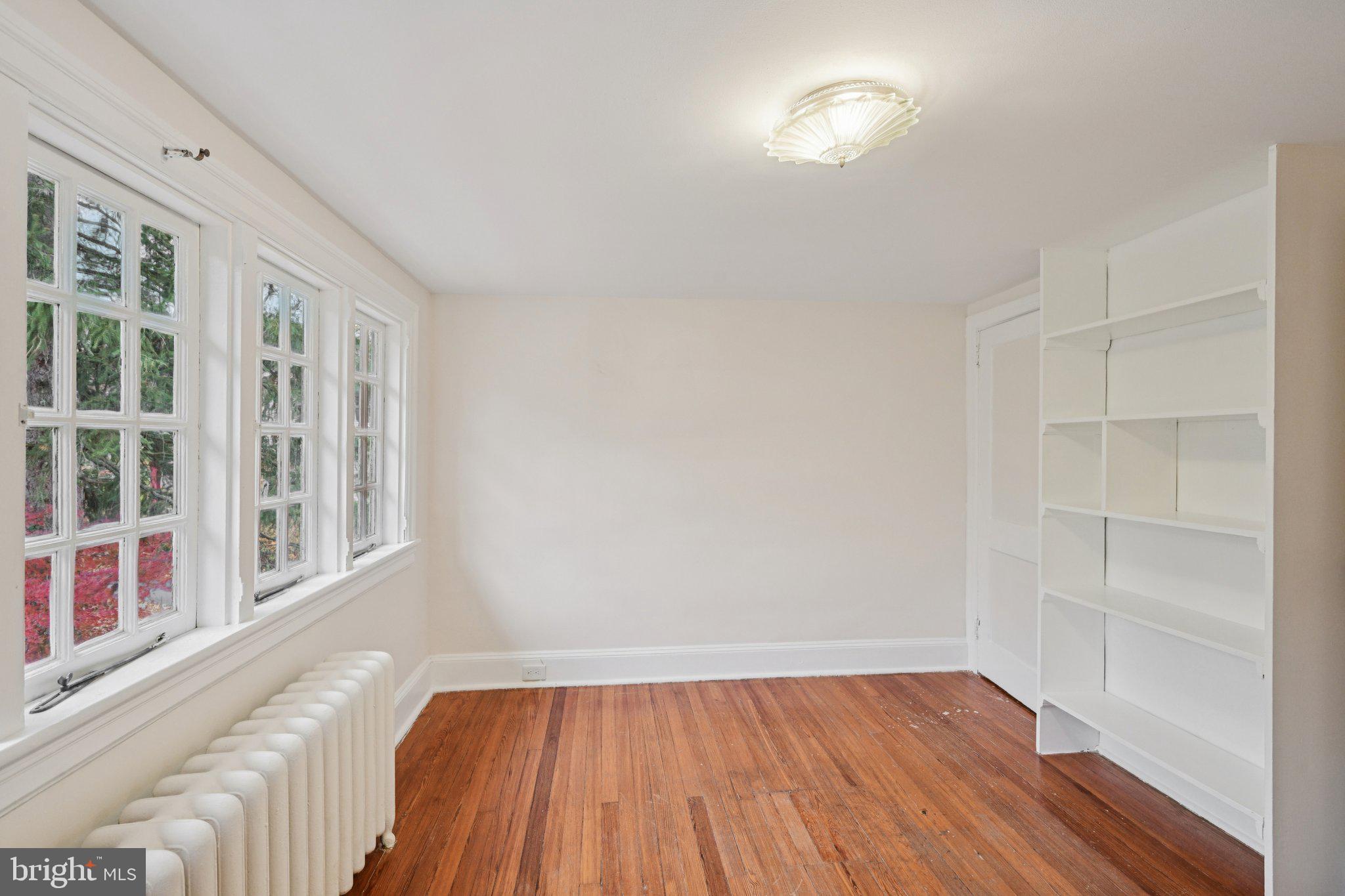 GLENSIDE - Residential