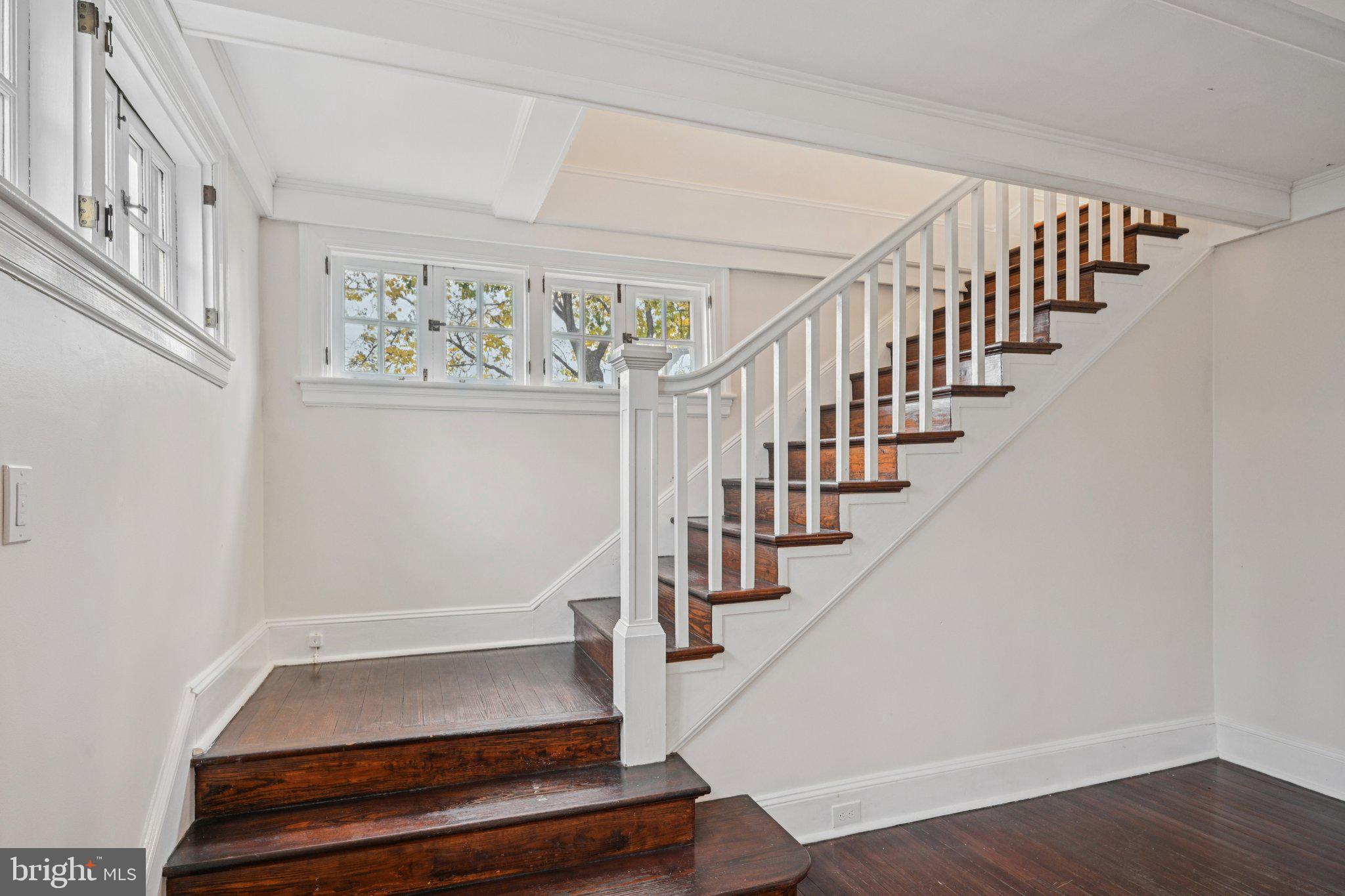 GLENSIDE - Residential