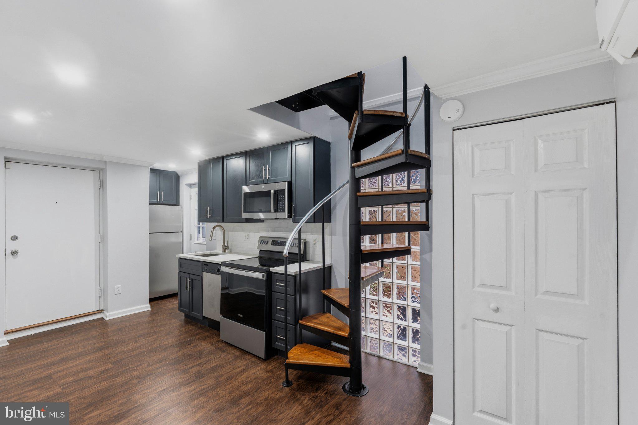 335 S 12TH STREET 1B
