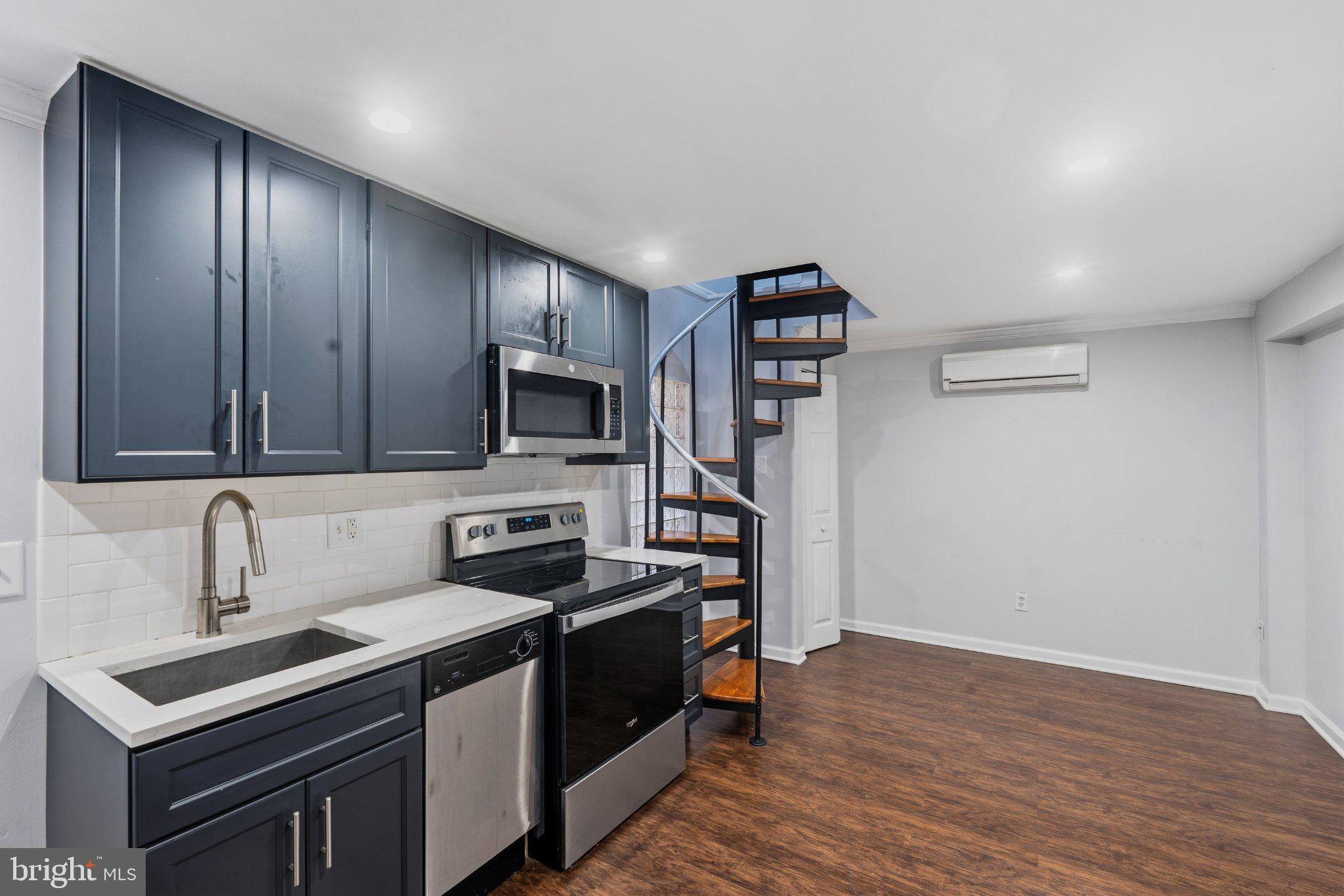 335 S 12TH STREET 1B