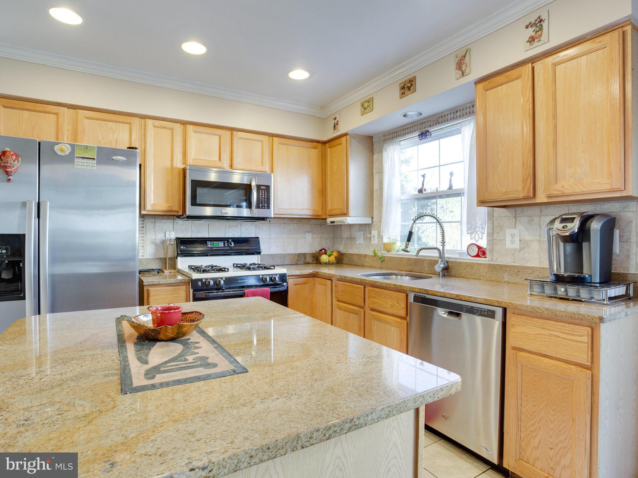 SUMMIT CREEK - Residential