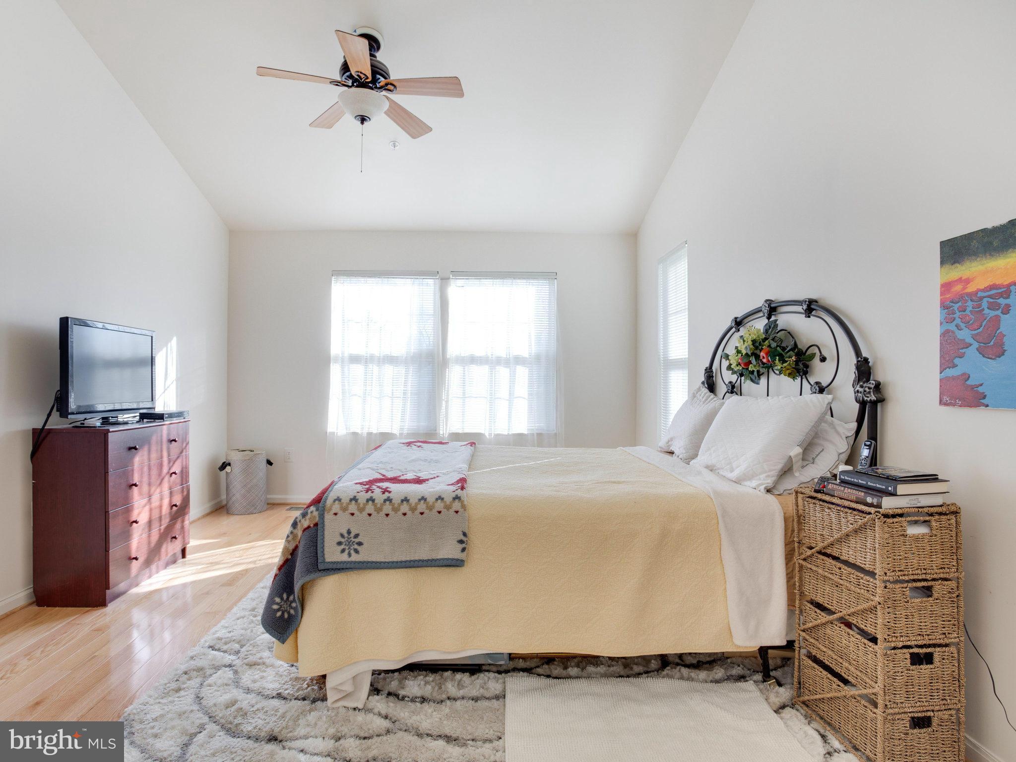 SUMMIT CREEK - Residential