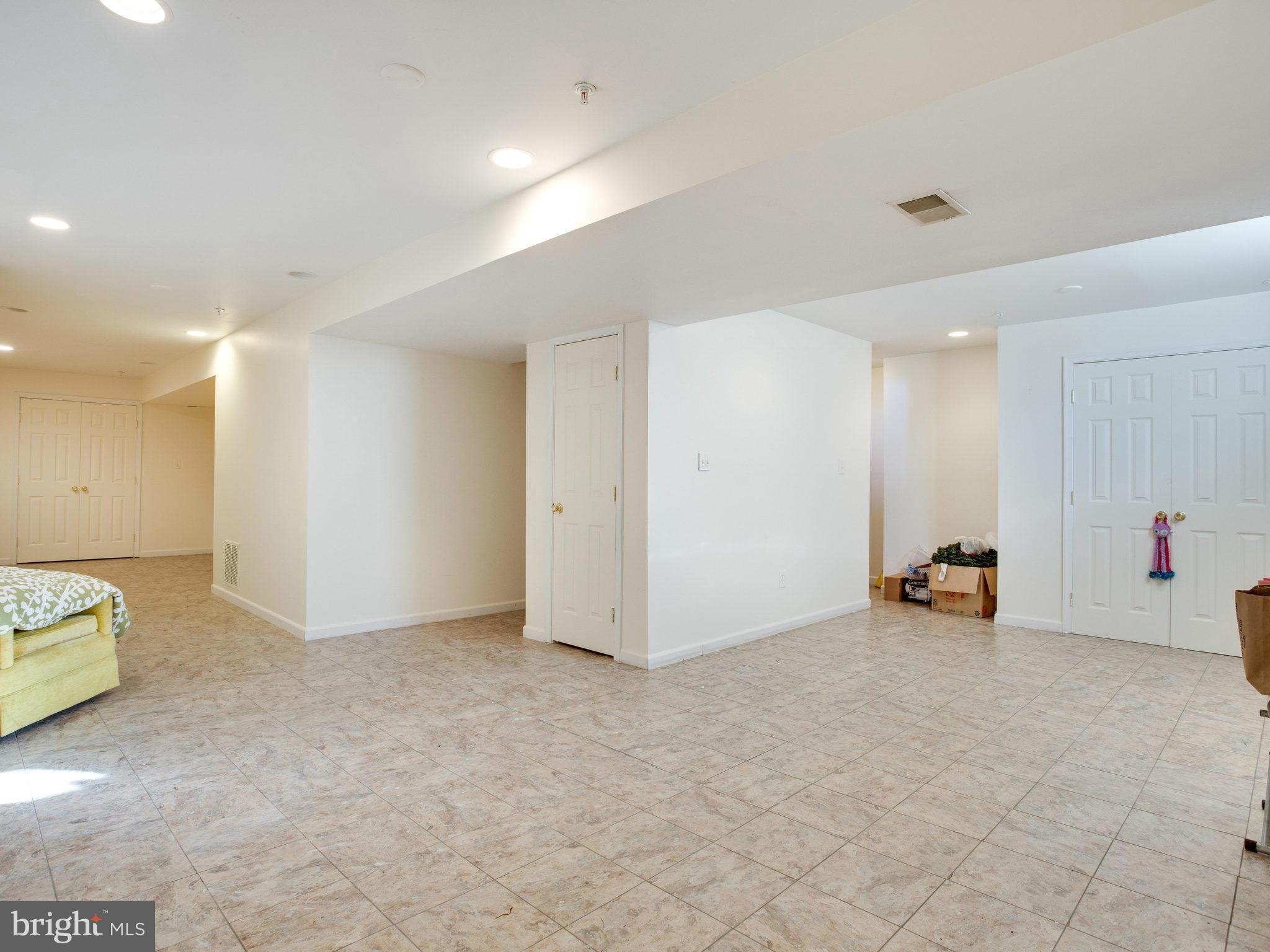 SUMMIT CREEK - Residential