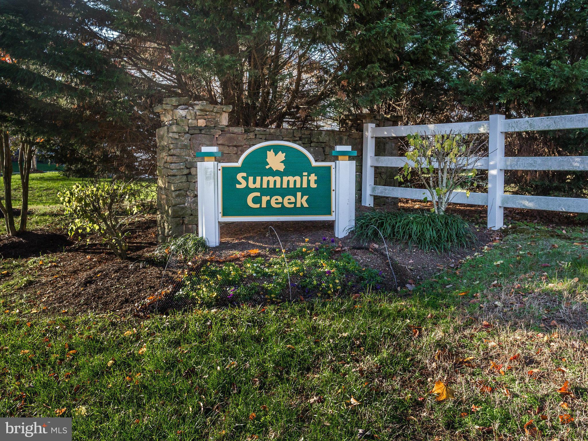 SUMMIT CREEK - Residential