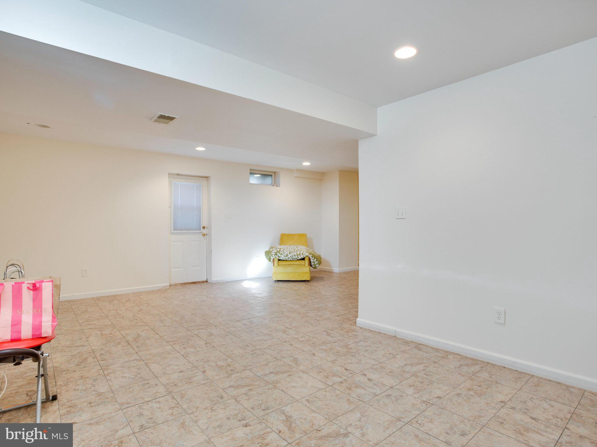 SUMMIT CREEK - Residential