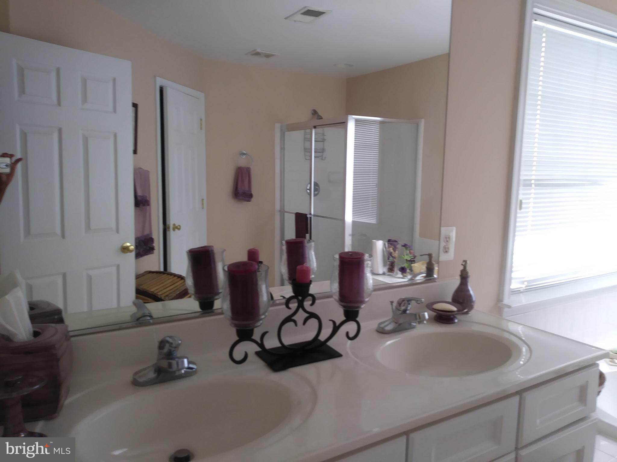 COURTS OF LAUREL CREST - Residential Lease