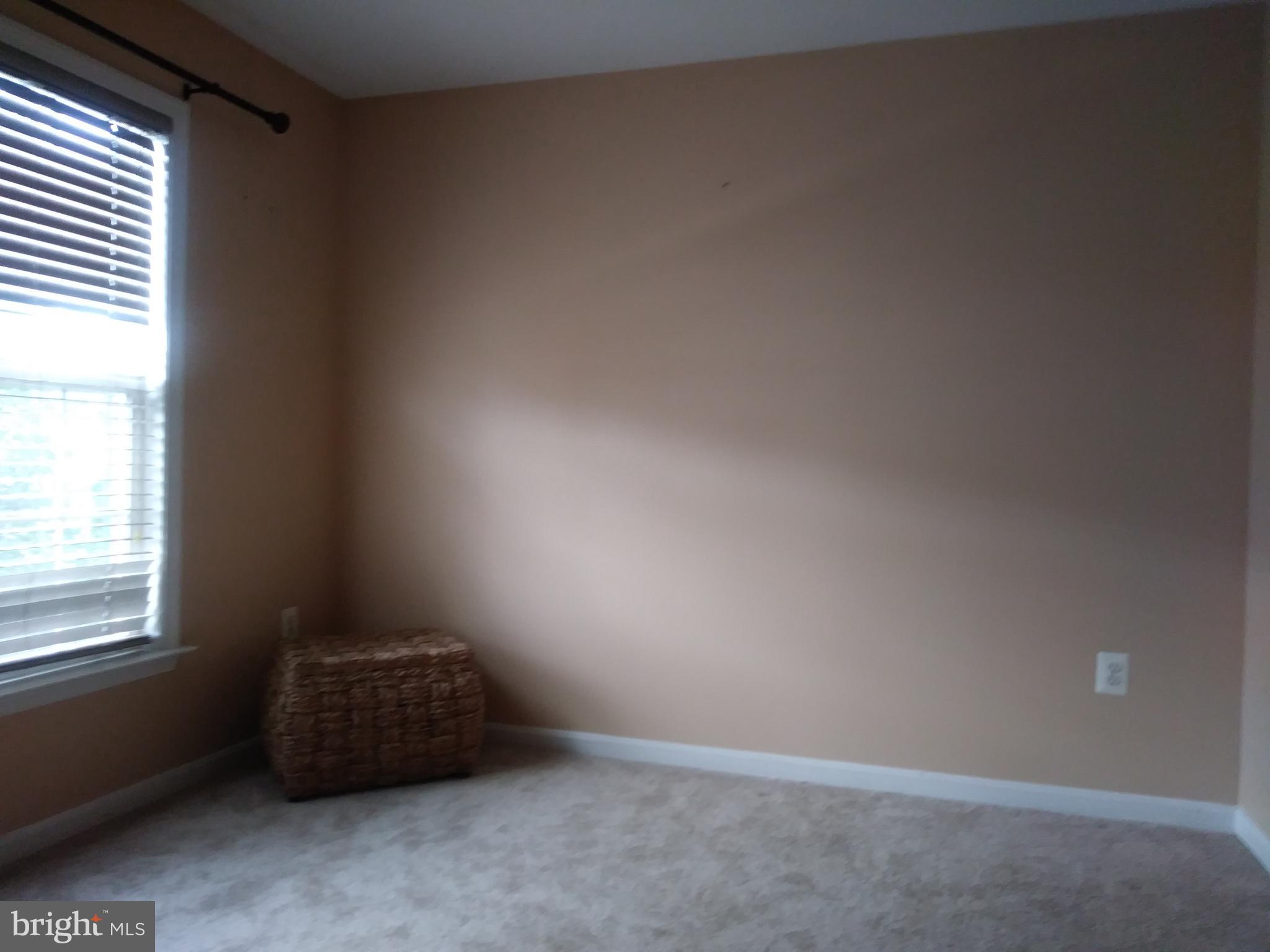 COURTS OF LAUREL CREST - Residential Lease