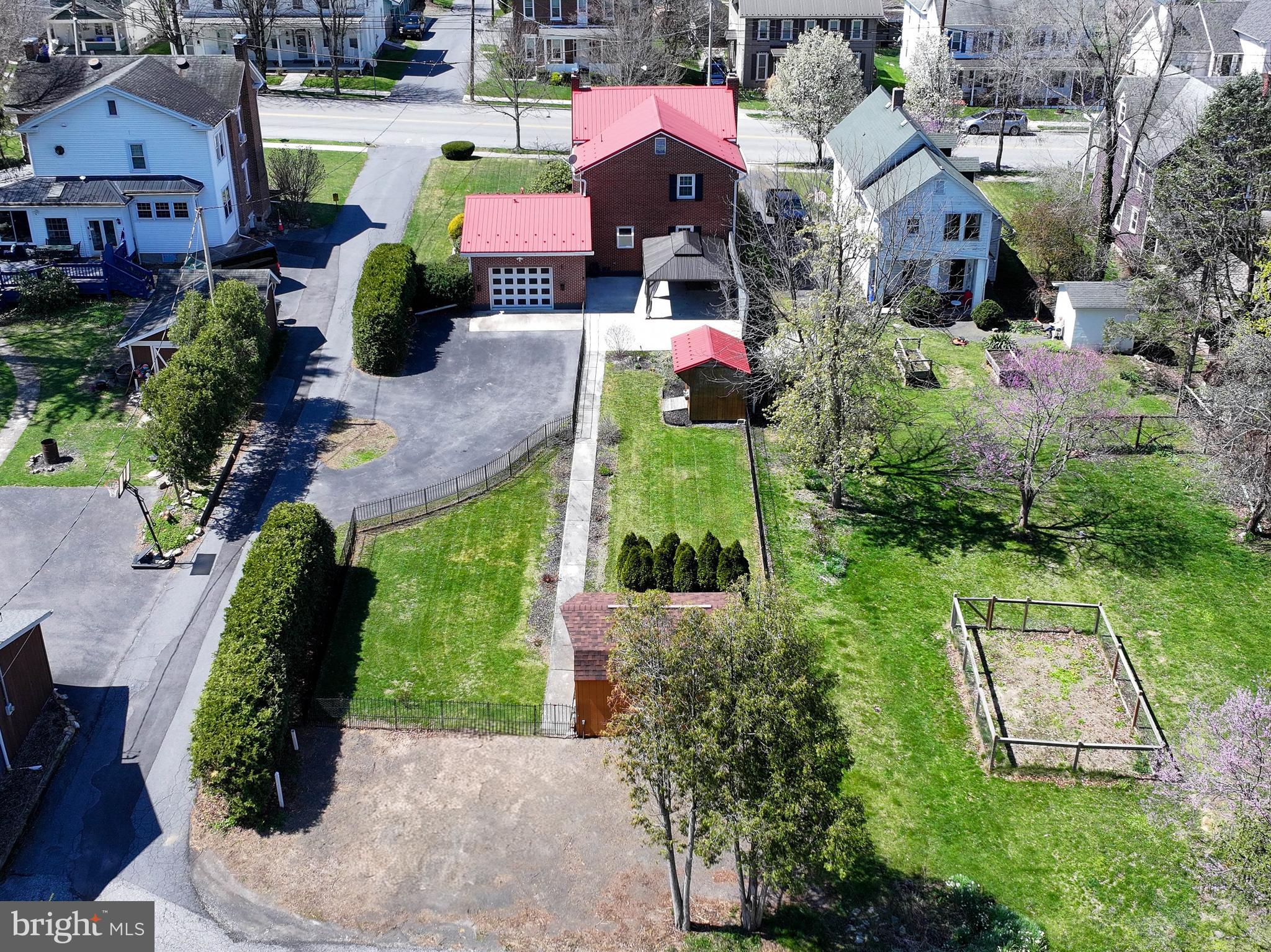 BEDFORD - Residential