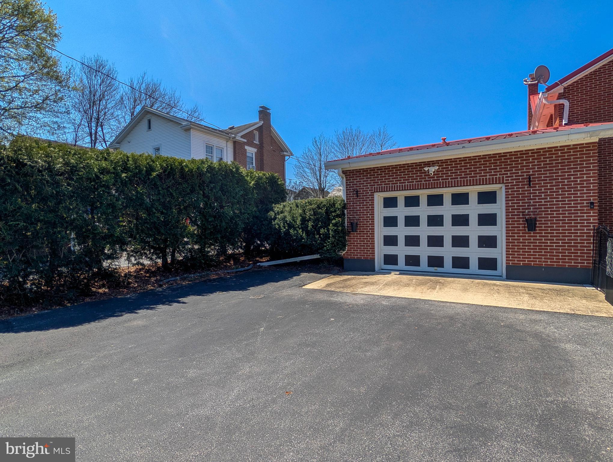 BEDFORD - Residential